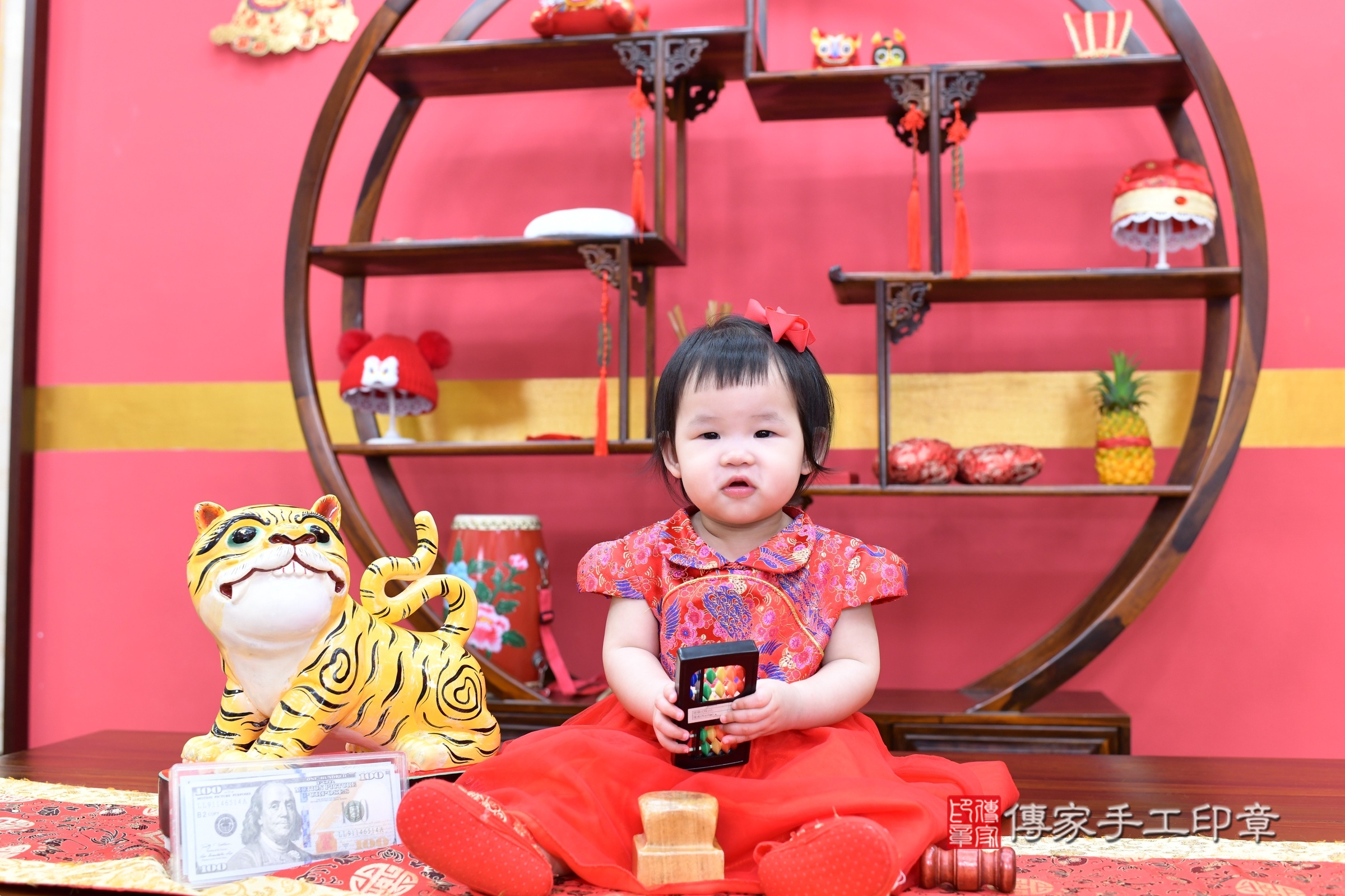 新北市永和區小渝寶寶抓周推薦:傳家新北店抓周度脺中國風會場,嬰兒古禮抓周流程儀式吉祥話、抓周道具物品24種、拍照。抓周證書。2025.4.30,照片6 新北市永和區小渝寶寶抓周推薦:傳家新北店抓周度脺中國風會場,嬰兒古禮抓周流程儀式吉祥話、抓周道具物品24種、拍照。抓周證書。2025.4.30,照片6