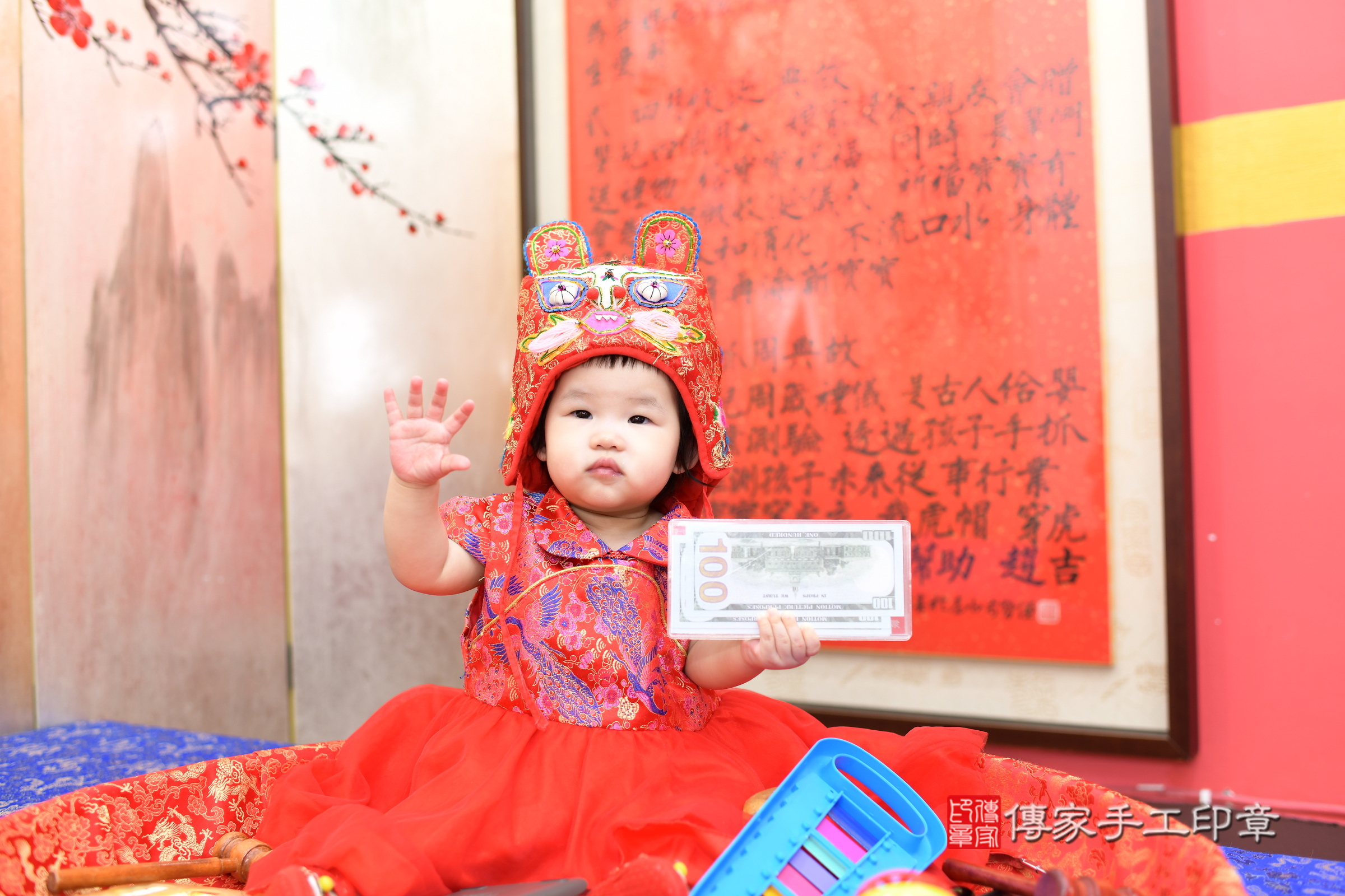 新北市永和區小渝寶寶抓周推薦:傳家新北店抓周度脺中國風會場,嬰兒古禮抓周流程儀式吉祥話、抓周道具物品24種、拍照。抓周證書。2025.4.30,照片11 新北市永和區小渝寶寶抓周推薦:傳家新北店抓周度脺中國風會場,嬰兒古禮抓周流程儀式吉祥話、抓周道具物品24種、拍照。抓周證書。2025.4.30,照片11