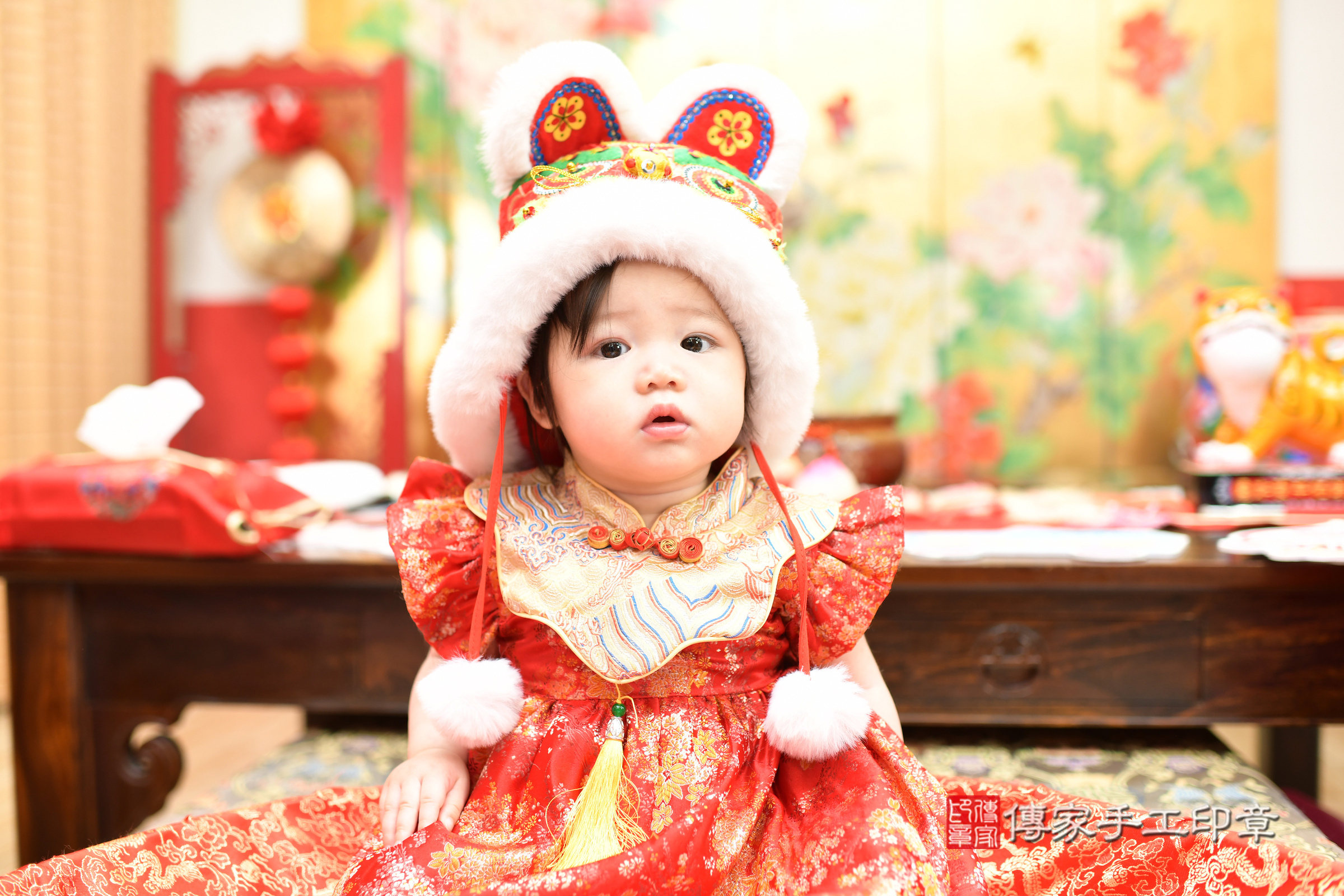 台北市大同區娜娜寶寶抓周推薦：傳家台北店抓周度脺中國風會場，嬰兒古禮抓周流程儀式吉祥話、抓周道具物品24種、拍照。抓周證書。2025.4.27，照片1