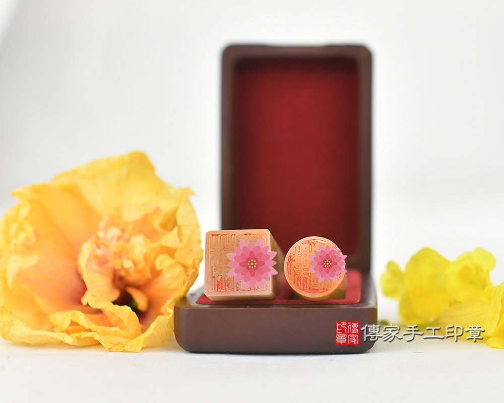 新疆黃玉臍帶胎毛印章、寶寶印章、個人印章 傳家手工印章台中店2025.05.06