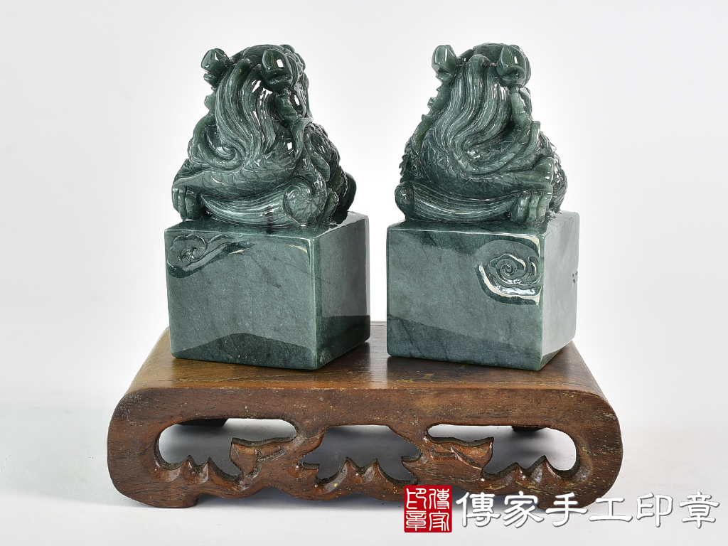 頂級緬甸玉翡翠油青種翡翠盤龍吐珠印章:開運印章 3.jpg