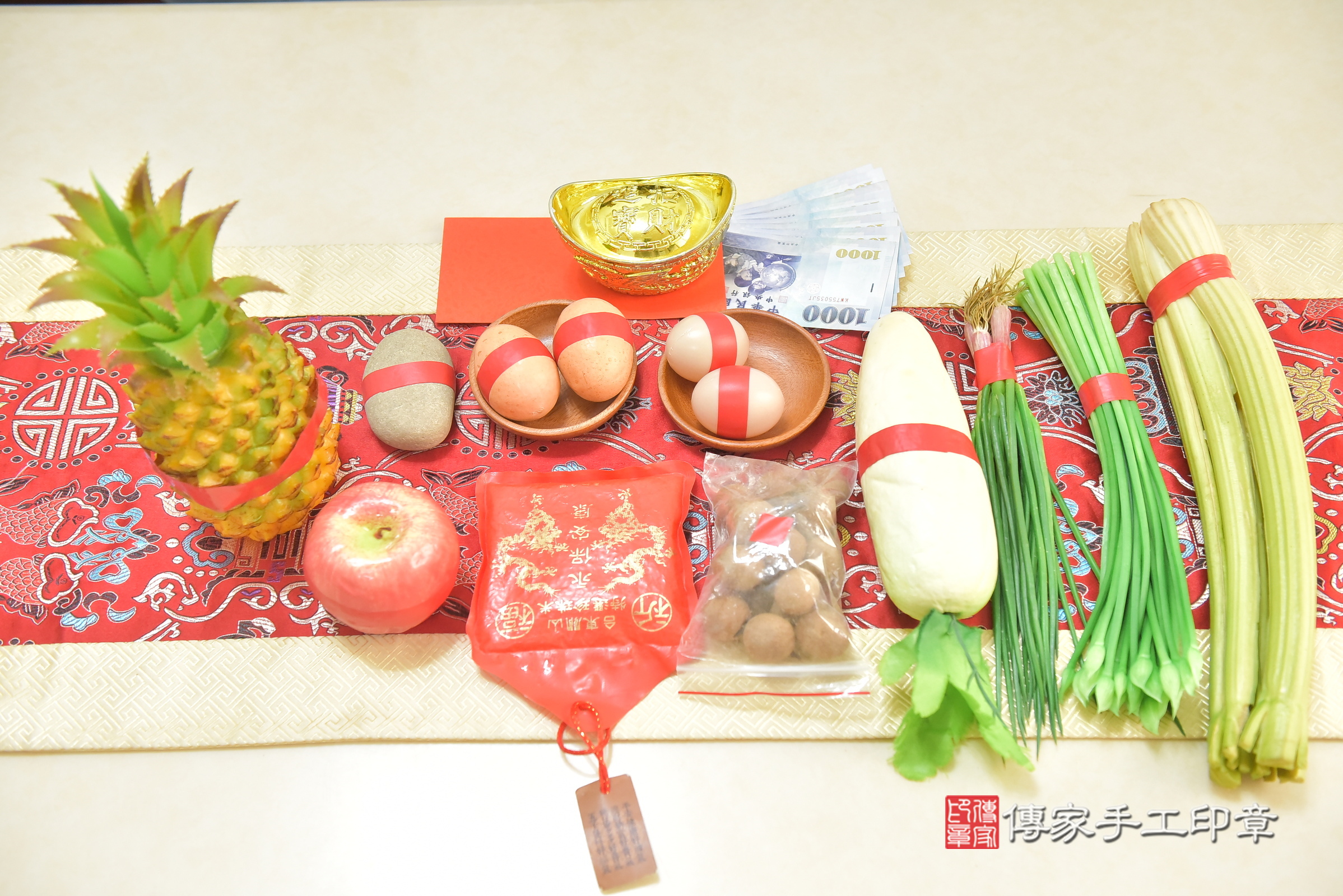 小瑀寶寶(台中市豐原區到府嬰兒小瑀寶寶滿月剃頭理髮、到府嬰兒剃胎毛儀式吉祥話)。到府剃頭剃胎毛主持、專業拍照、證書。★購買「臍帶章、肚臍章、胎毛筆刷印章」贈送：剃頭、收涎、抓周，三選一。2025.1.4，照片10