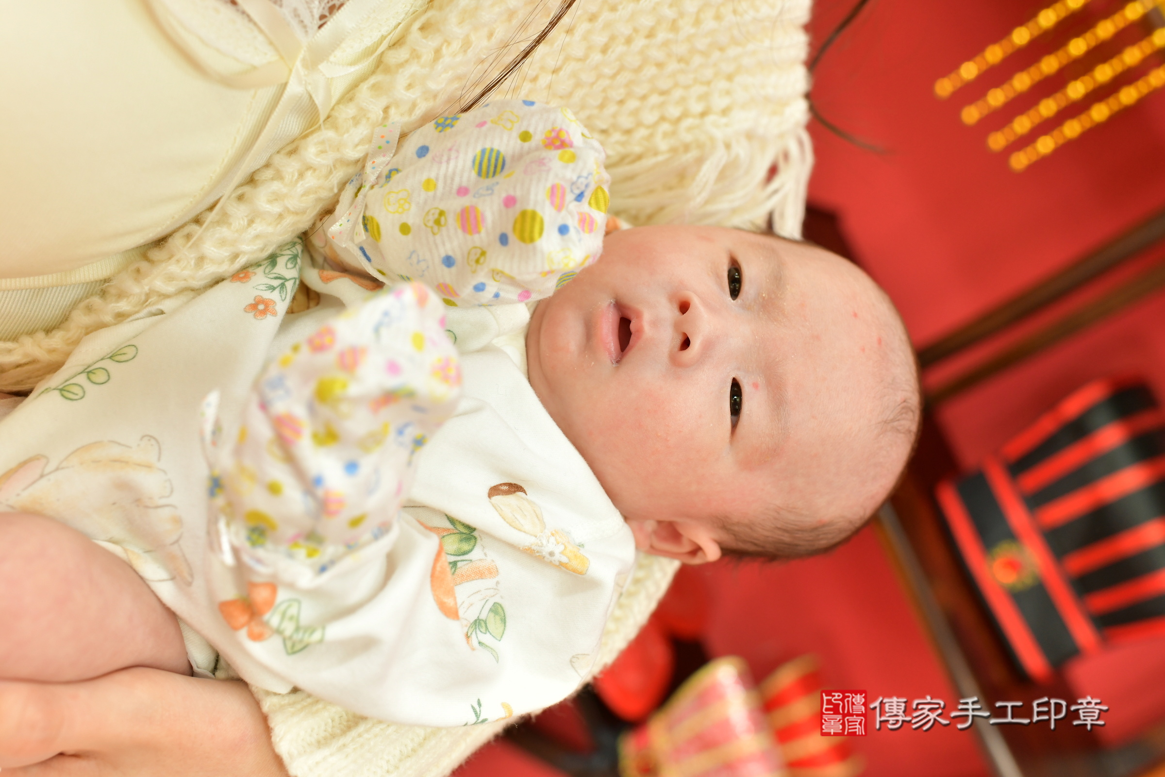 真真寶寶(台中市北區嬰兒寶寶滿月剃頭理髮、嬰兒剃胎毛儀式吉祥話)。中國風會場，爸媽寶貝穿「日中韓」古裝禮服。專業拍照、證書。★購買「臍帶章、肚臍章、胎毛筆刷印章」贈送：剃頭、收涎、抓周，三選一。2025.1.21，照片22