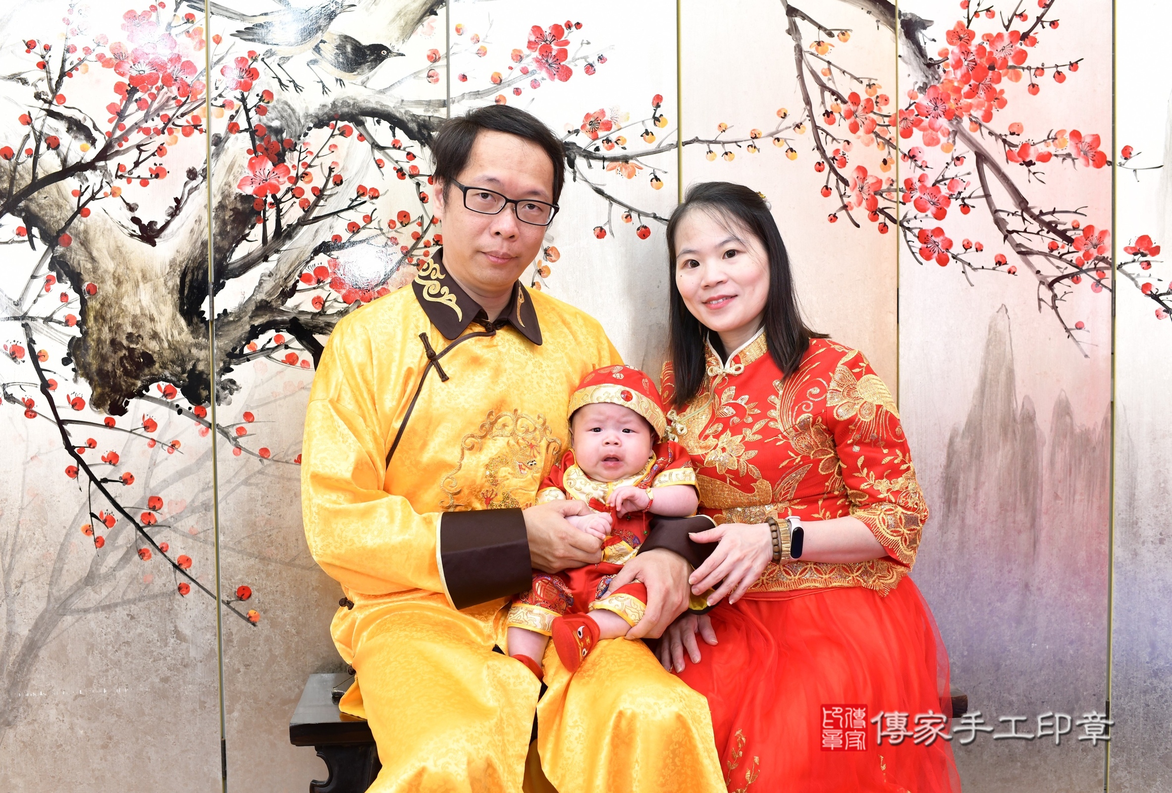 新北市永和區小瑔寶寶收涎推薦：傳家新北店收涎中國風會場，嬰兒古禮收涎收口水流程儀式、收涎吉祥話、收涎餅乾、收涎拍照。收涎證書。2025.5.7，照片1
