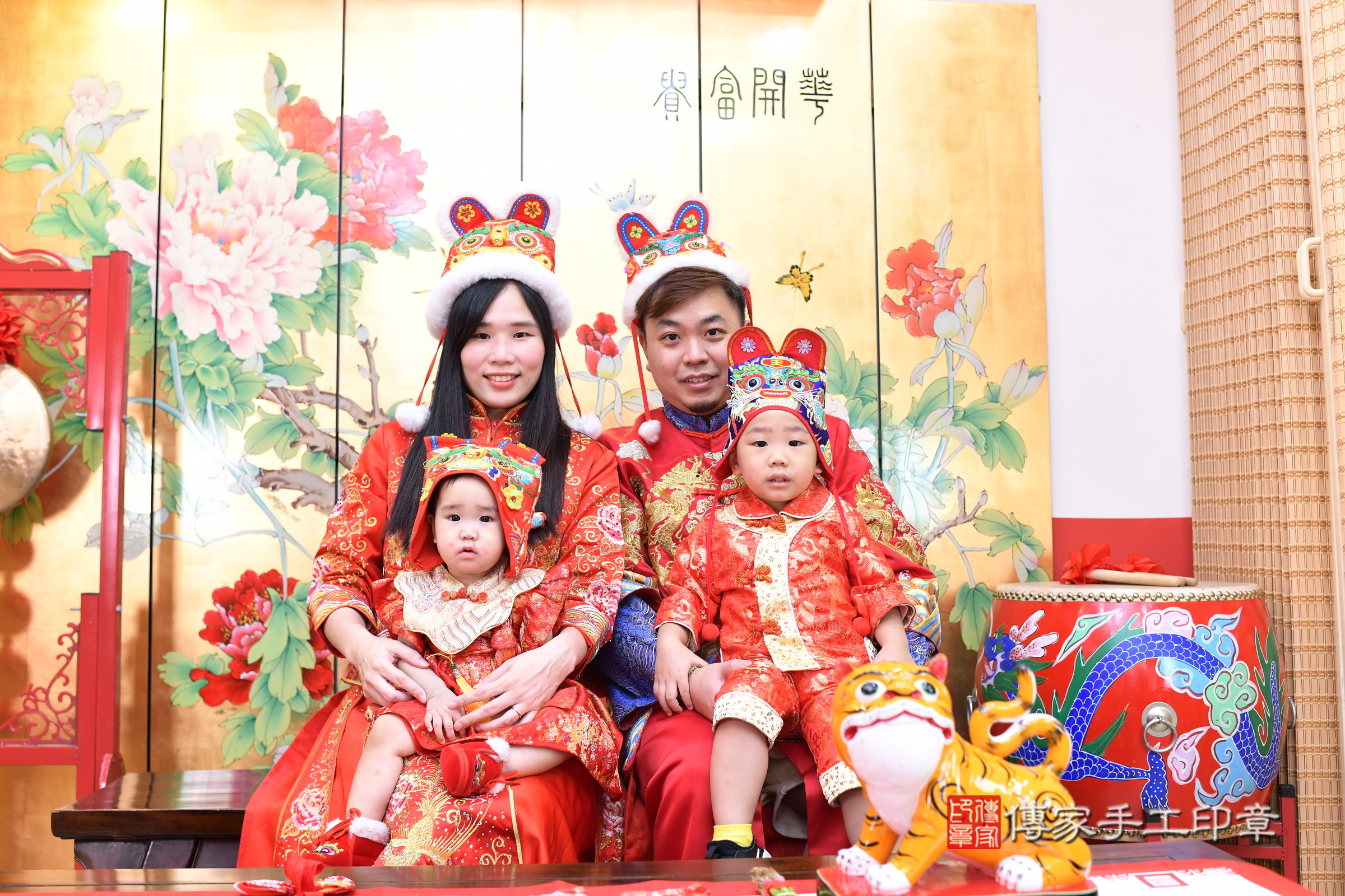 新北市永和區汝汝寶寶抓周推薦:傳家新北店抓周度脺中國風會場,嬰兒古禮抓周流程儀式吉祥話、抓周道具物品24種、拍照。抓周證書。2025.5.14,照片3 新北市永和區汝汝寶寶抓周推薦:傳家新北店抓周度脺中國風會場,嬰兒古禮抓周流程儀式吉祥話、抓周道具物品24種、拍照。抓周證書。2025.5.14,照片3