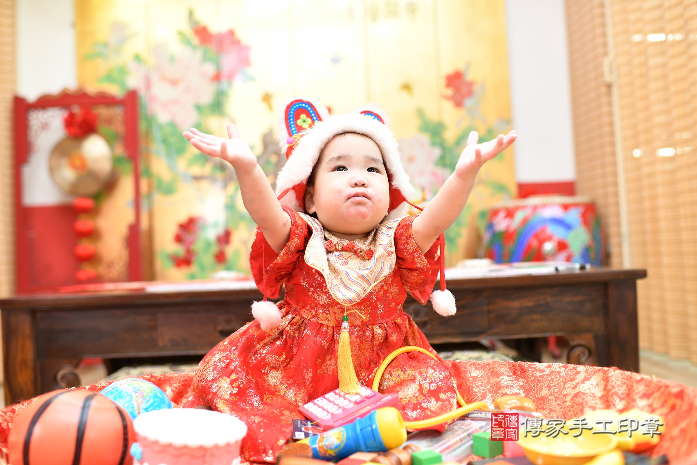 新北市永和區汝汝寶寶抓周推薦:傳家新北店抓周度脺中國風會場,嬰兒古禮抓周流程儀式吉祥話、抓周道具物品24種、拍照。抓周證書。2025.5.14,照片9 新北市永和區汝汝寶寶抓周推薦:傳家新北店抓周度脺中國風會場,嬰兒古禮抓周流程儀式吉祥話、抓周道具物品24種、拍照。抓周證書。2025.5.14,照片9