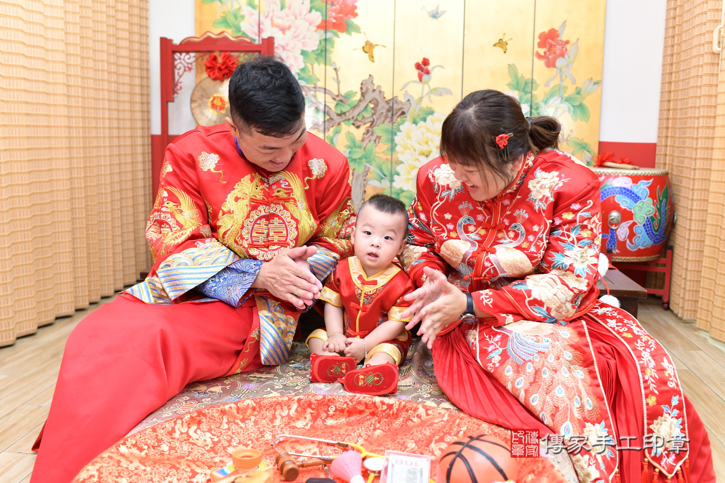 台北市大同區元元寶寶抓周推薦:傳家台北店抓周度脺中國風會場,嬰兒古禮抓周流程儀式吉祥話、抓周道具物品24種、拍照。抓周證書。2025.5.17,照片7 台北市大同區元元寶寶抓周推薦:傳家台北店抓周度脺中國風會場,嬰兒古禮抓周流程儀式吉祥話、抓周道具物品24種、拍照。抓周證書。2025.5.17,照片7