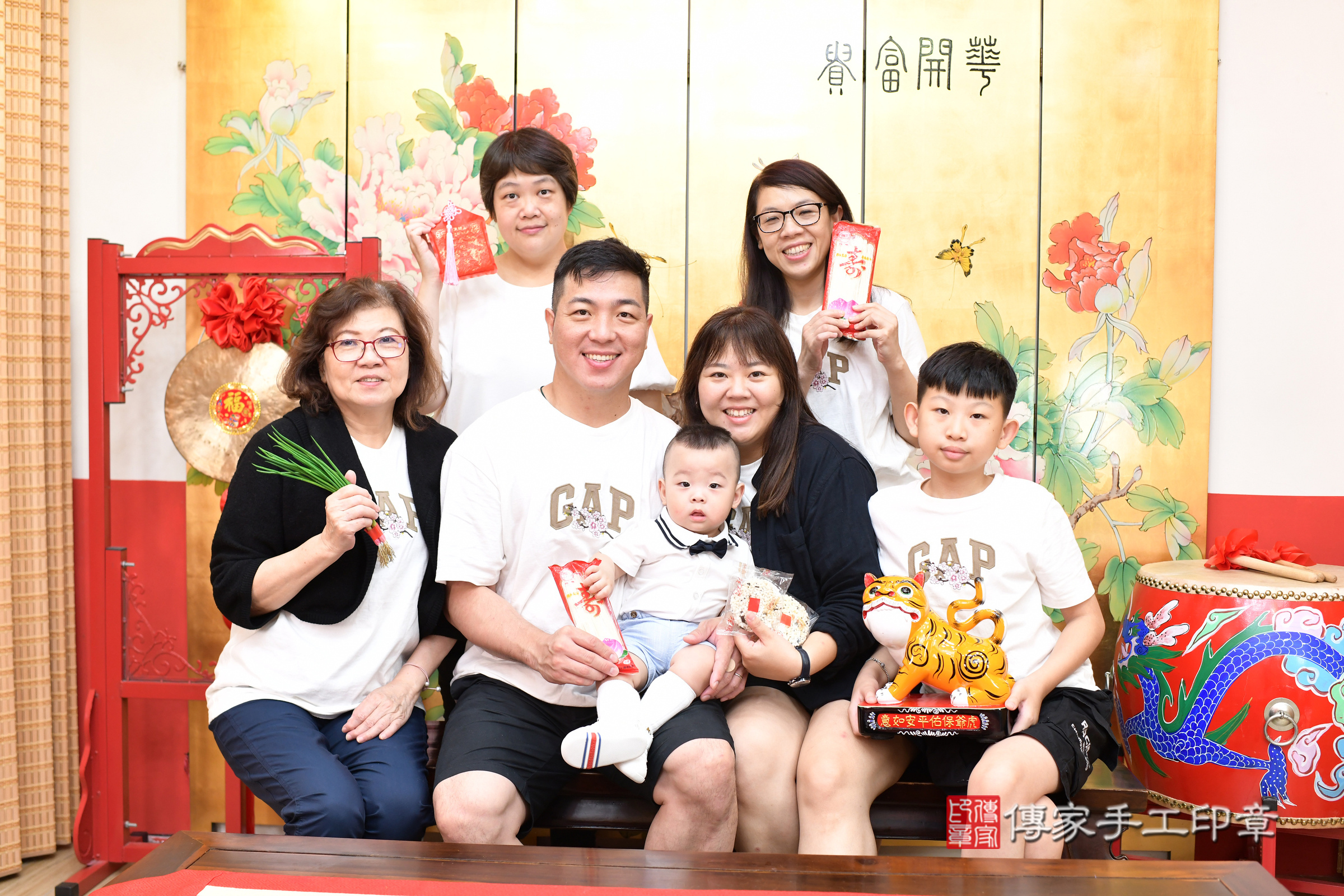 台北市大同區元元寶寶抓周推薦:傳家台北店抓周度脺中國風會場,嬰兒古禮抓周流程儀式吉祥話、抓周道具物品24種、拍照。抓周證書。2025.5.17,照片17 台北市大同區元元寶寶抓周推薦:傳家台北店抓周度脺中國風會場,嬰兒古禮抓周流程儀式吉祥話、抓周道具物品24種、拍照。抓周證書。2025.5.17,照片17