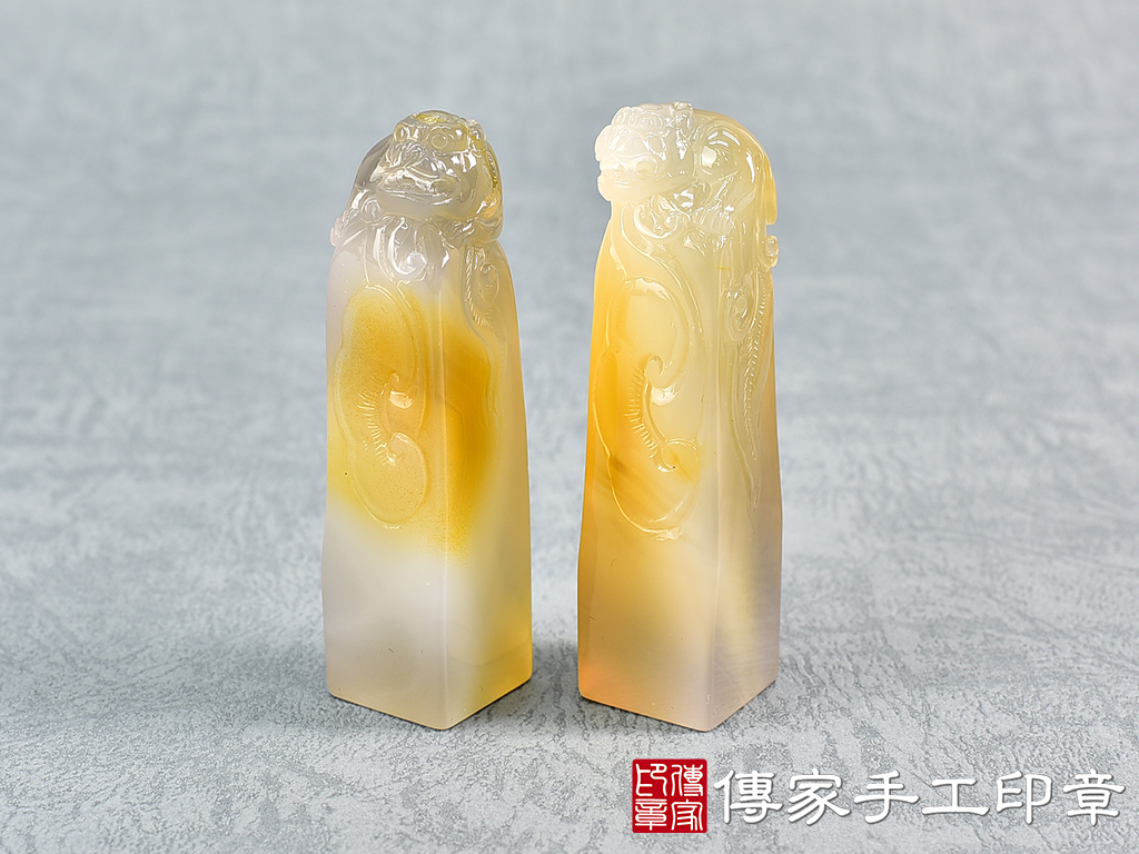 頂級淺色瑪瑙精雕貔貅 :開運印章 2.jpg