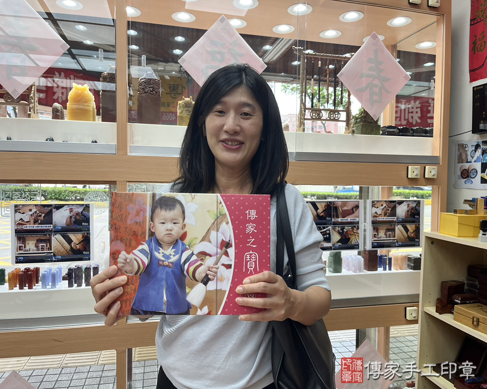 新竹縣竹東鎮銓銓寶貝抓周推薦：傳家新竹店抓周度脺中國風會場，嬰兒古禮抓周流程儀式吉祥話、抓周道具物品24種、拍照。抓周證書。2025.06.06