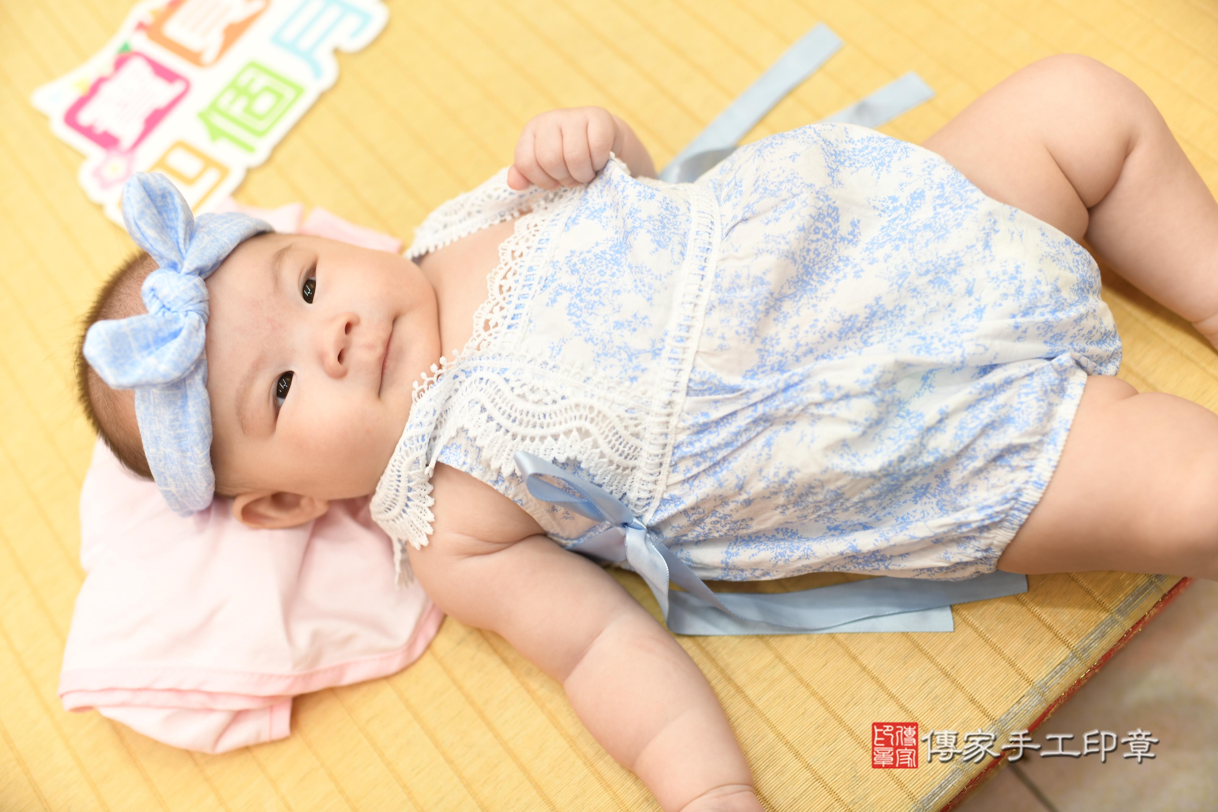 傳家手工印章高雄店、抓周、度脺、中國風會場、傳家嬰兒古禮、吉祥話、抓周道具物品24種、拍照。抓周證書。寶寶抓周、滿周歲、生日快樂、祝福 傳家手工印章高雄店、抓周、度脺、中國風會場、傳家嬰兒古禮、吉祥話、抓周道具物品24種、拍照。抓周證書。寶寶抓周、滿周歲、生日快樂、祝福