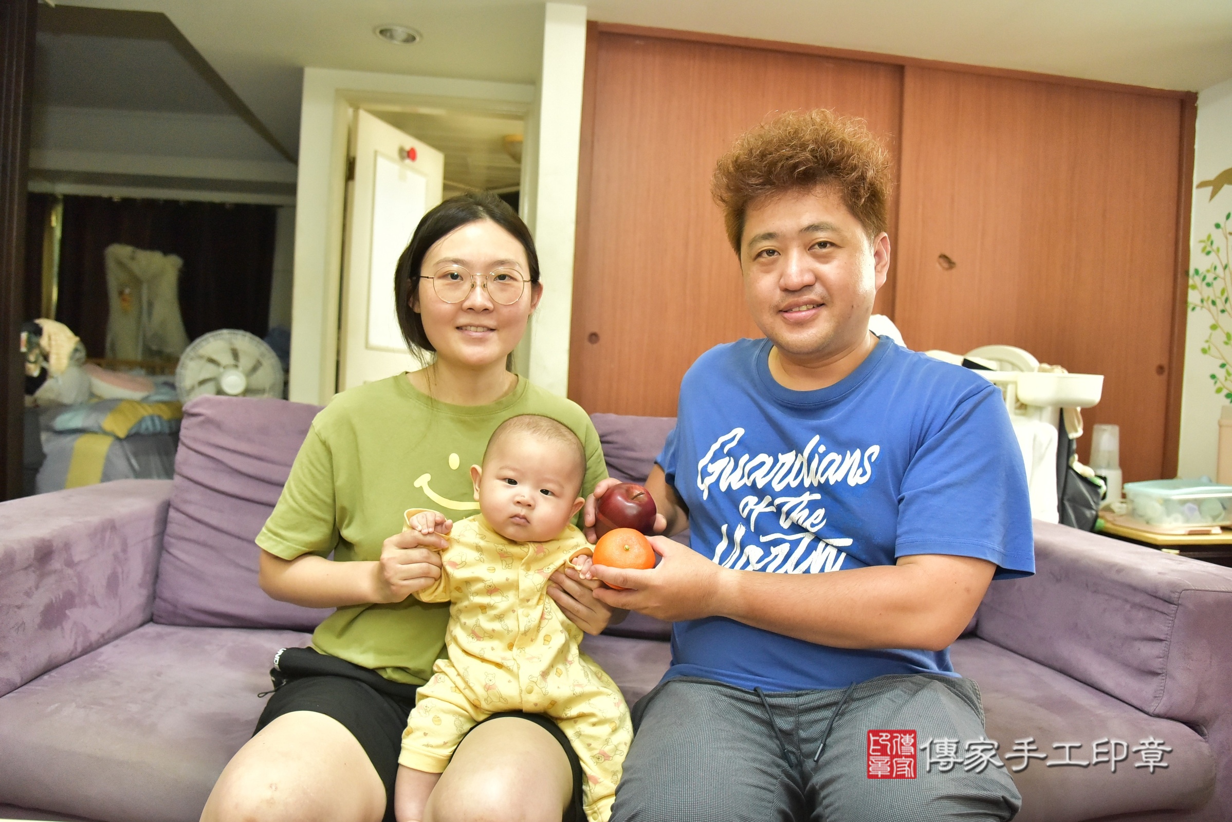 小旭寶寶(新北市新莊區到府嬰兒小旭寶寶滿月剃頭理髮、到府嬰兒剃胎毛儀式吉祥話)。到府剃頭剃胎毛主持、專業拍照、證書。★購買「臍帶章、肚臍章、胎毛筆刷印章」贈送：剃頭、收涎、抓周，三選一。2025.6.14，照片5