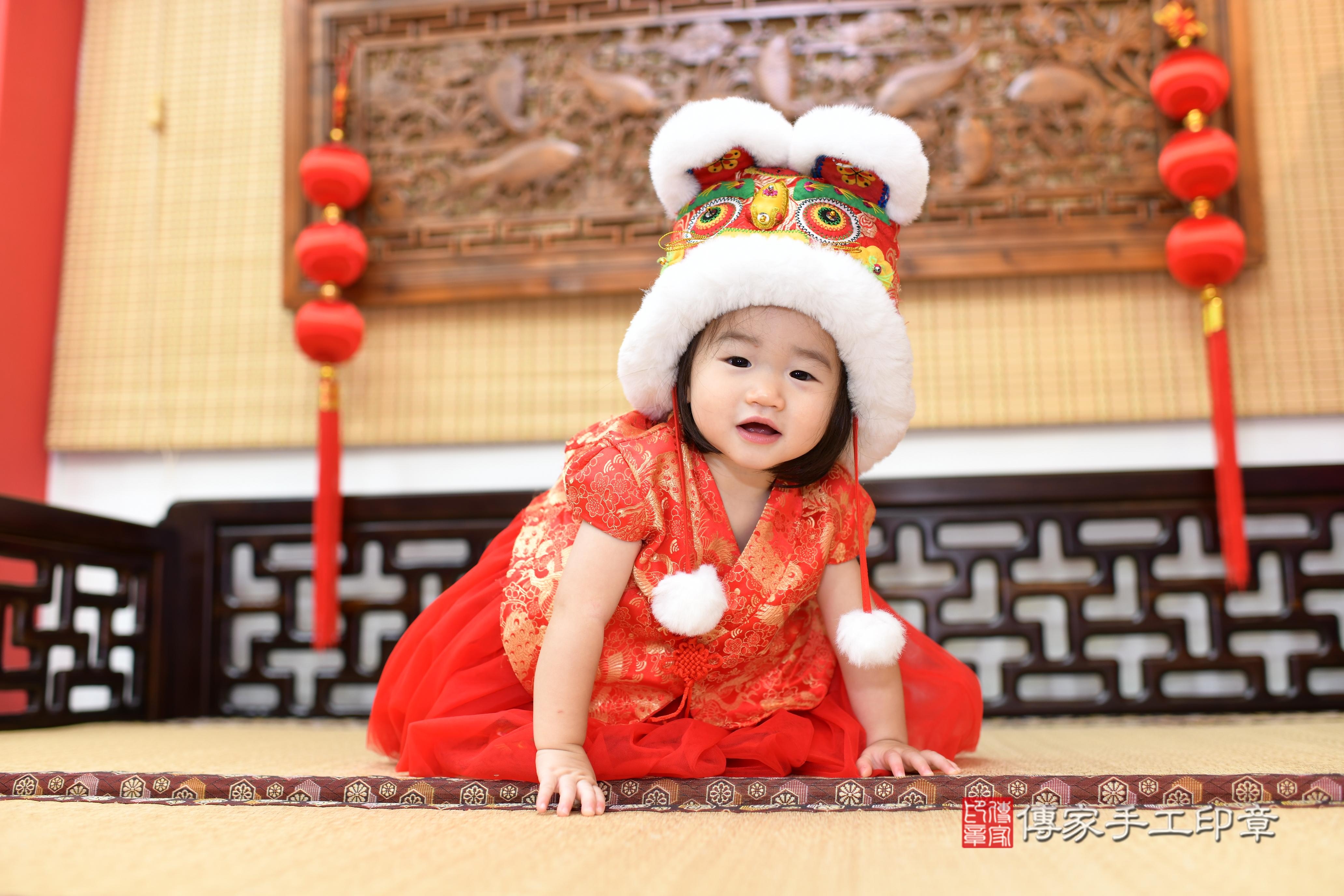 傳家手工印章台南店、抓周、度脺、中國風會場、傳家嬰兒古禮、吉祥話、抓周道具物品24種、拍照。抓周證書。寶寶抓周、滿周歲、生日快樂、祝福 傳家手工印章台南店、抓周、度脺、中國風會場、傳家嬰兒古禮、吉祥話、抓周道具物品24種、拍照。抓周證書。寶寶抓周、滿周歲、生日快樂、祝福