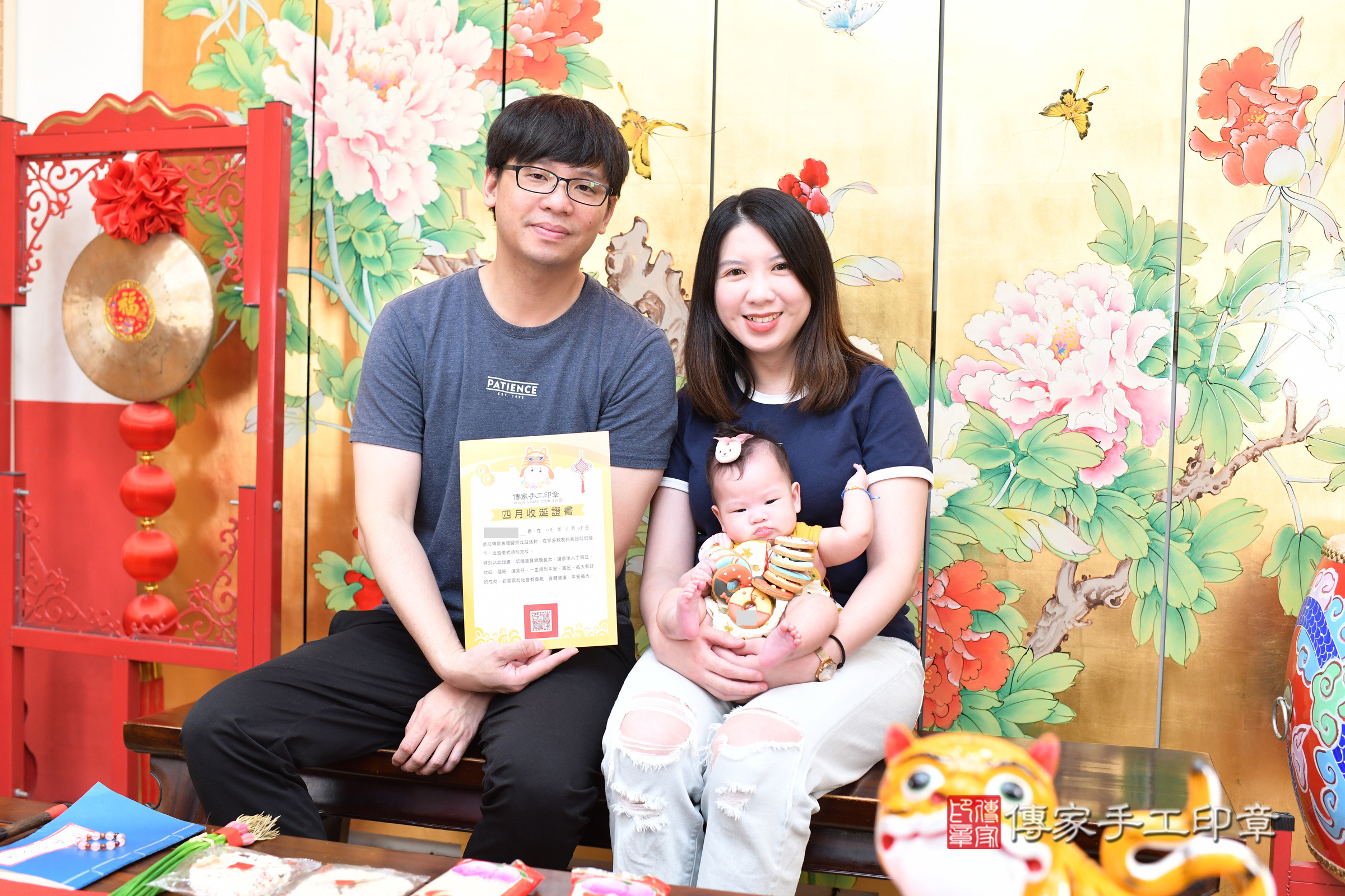 台北市大同區喬喬寶寶收涎推薦：傳家台北店收涎中國風會場，嬰兒古禮收涎收口水流程儀式、收涎吉祥話、收涎餅乾、收涎拍照。收涎證書。2025.6.28，照片18