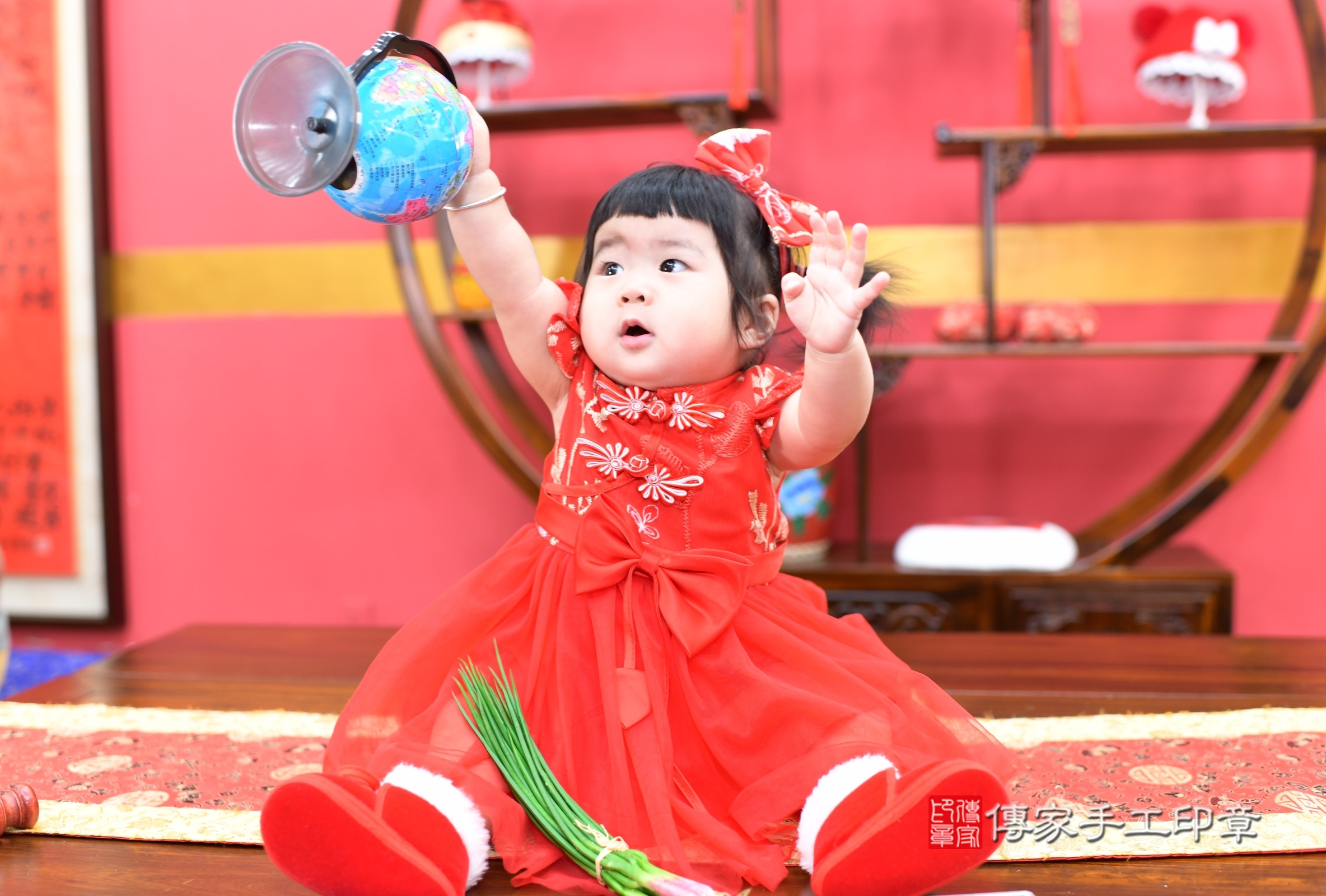 新北市永和區瑄瑄寶寶抓周推薦:傳家新北店抓周度脺中國風會場,嬰兒古禮抓周流程儀式吉祥話、抓周道具物品24種、拍照。抓周證書。2025.7.5,照片8 新北市永和區瑄瑄寶寶抓周推薦:傳家新北店抓周度脺中國風會場,嬰兒古禮抓周流程儀式吉祥話、抓周道具物品24種、拍照。抓周證書。2025.7.5,照片8