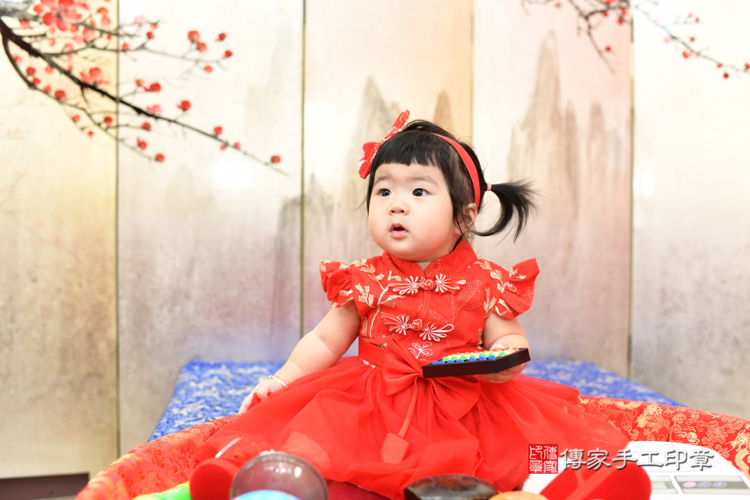 新北市永和區瑄瑄寶寶抓周推薦:傳家新北店抓周度脺中國風會場,嬰兒古禮抓周流程儀式吉祥話、抓周道具物品24種、拍照。抓周證書。2025.7.5,照片5 新北市永和區瑄瑄寶寶抓周推薦:傳家新北店抓周度脺中國風會場,嬰兒古禮抓周流程儀式吉祥話、抓周道具物品24種、拍照。抓周證書。2025.7.5,照片5