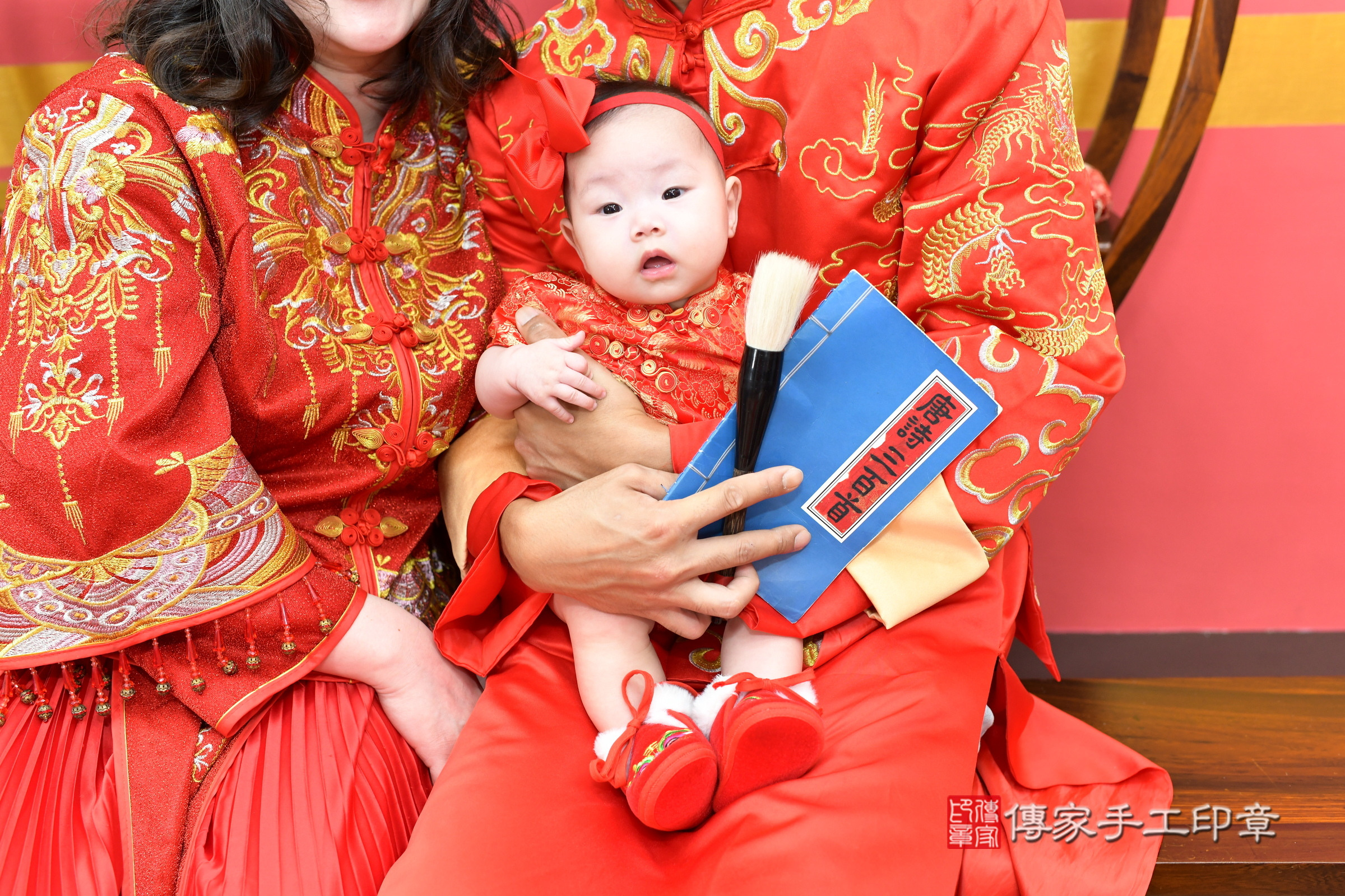 新北市永和區榛榛寶寶收涎推薦:傳家新北店收涎中國風會場,嬰兒古禮收涎收口水流程儀式、收涎吉祥話、收涎餅乾、收涎拍照。收涎證書。2025.7.26,照片8 新北市永和區榛榛寶寶收涎推薦:傳家新北店收涎中國風會場,嬰兒古禮收涎收口水流程儀式、收涎吉祥話、收涎餅乾、收涎拍照。收涎證書。2025.7.26,照片8