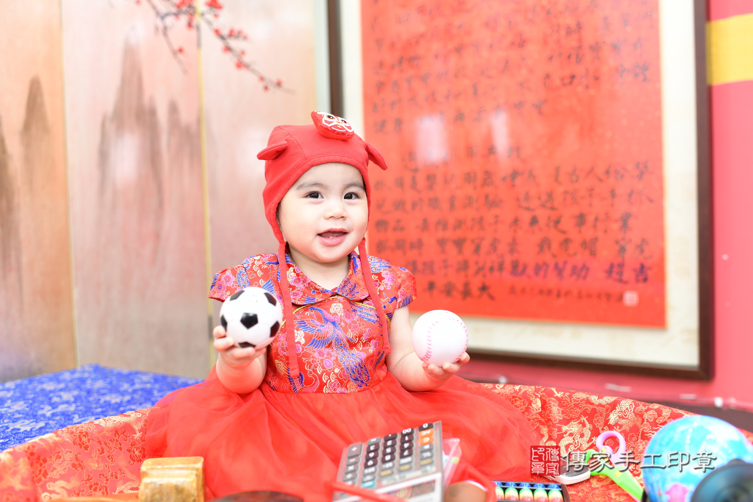 新北市永和區昕昕寶寶抓周推薦:傳家新北店抓周度脺中國風會場,嬰兒古禮抓周流程儀式吉祥話、抓周道具物品24種、拍照。抓周證書。2025.7.24,照片7 新北市永和區昕昕寶寶抓周推薦:傳家新北店抓周度脺中國風會場,嬰兒古禮抓周流程儀式吉祥話、抓周道具物品24種、拍照。抓周證書。2025.7.24,照片7