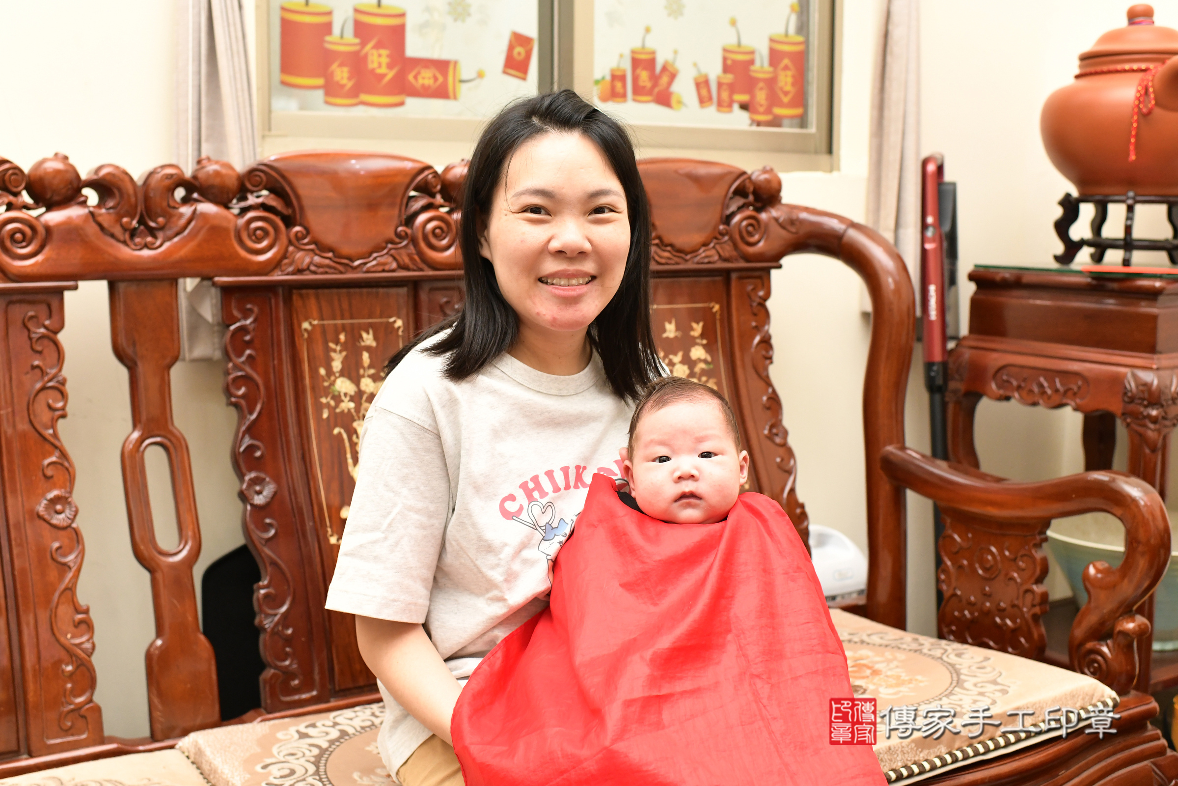 呈呈寶寶(新北市三重區嬰兒寶寶滿月剃頭理髮、嬰兒剃胎毛儀式吉祥話)。中國風會場，爸媽寶貝穿「日中韓」古裝禮服。專業拍照、證書。★購買「臍帶章、肚臍章、胎毛筆刷印章」贈送：剃頭、收涎、抓周，三選一。2025.7.26，照片13