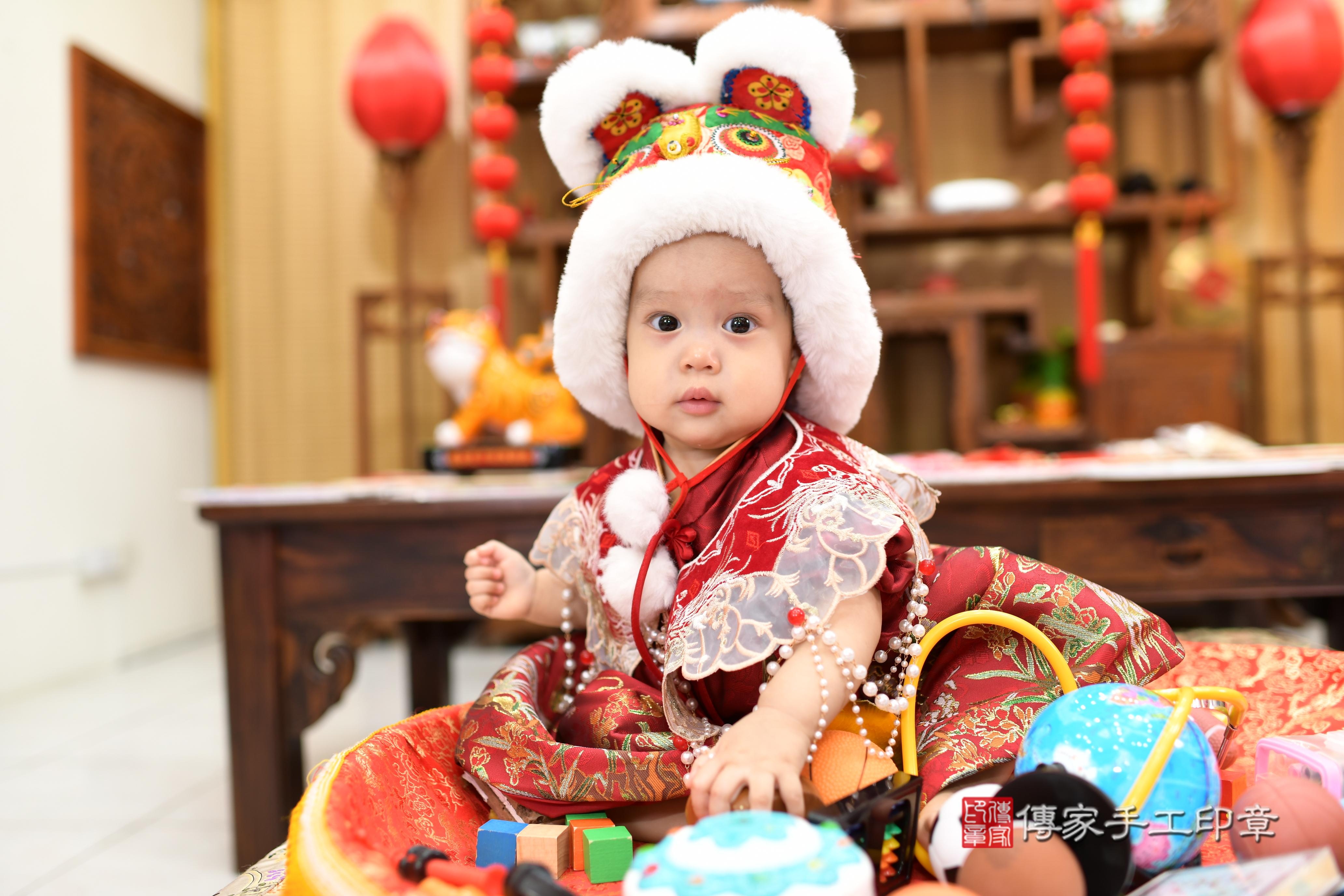 傳家手工印章台南店、抓周、度脺、中國風會場、傳家嬰兒古禮、吉祥話、抓周道具物品24種、拍照。抓周證書。寶寶抓周、滿周歲、生日快樂、祝福 傳家手工印章台南店、抓周、度脺、中國風會場、傳家嬰兒古禮、吉祥話、抓周道具物品24種、拍照。抓周證書。寶寶抓周、滿周歲、生日快樂、祝福