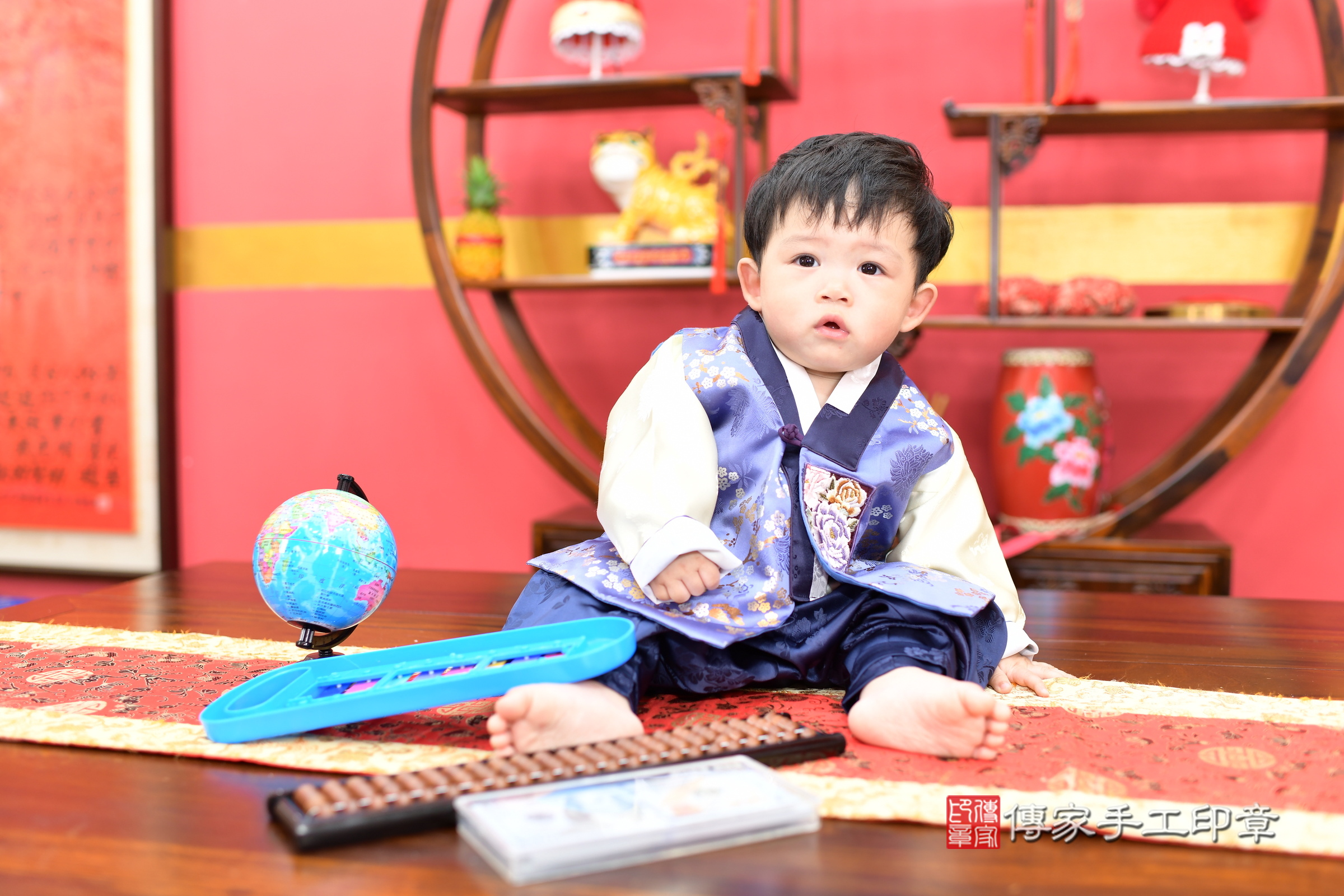 新北市永和區丞丞寶寶抓周推薦:傳家新北店抓周度脺中國風會場,嬰兒古禮抓周流程儀式吉祥話、抓周道具物品24種、拍照。抓周證書。2025.8.8,照片8 新北市永和區丞丞寶寶抓周推薦:傳家新北店抓周度脺中國風會場,嬰兒古禮抓周流程儀式吉祥話、抓周道具物品24種、拍照。抓周證書。2025.8.8,照片8