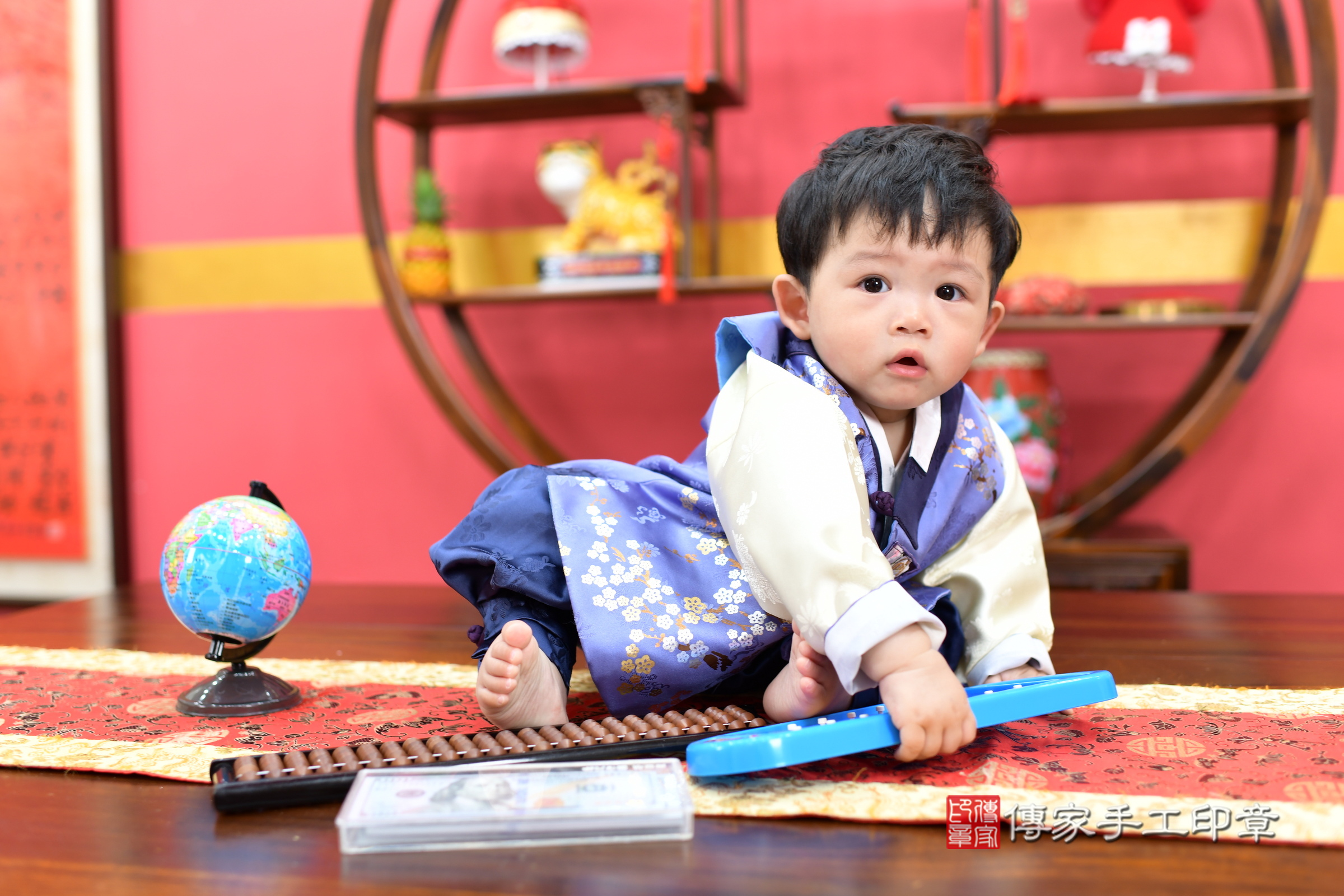 新北市永和區丞丞寶寶抓周推薦:傳家新北店抓周度脺中國風會場,嬰兒古禮抓周流程儀式吉祥話、抓周道具物品24種、拍照。抓周證書。2025.8.8,照片7 新北市永和區丞丞寶寶抓周推薦:傳家新北店抓周度脺中國風會場,嬰兒古禮抓周流程儀式吉祥話、抓周道具物品24種、拍照。抓周證書。2025.8.8,照片7