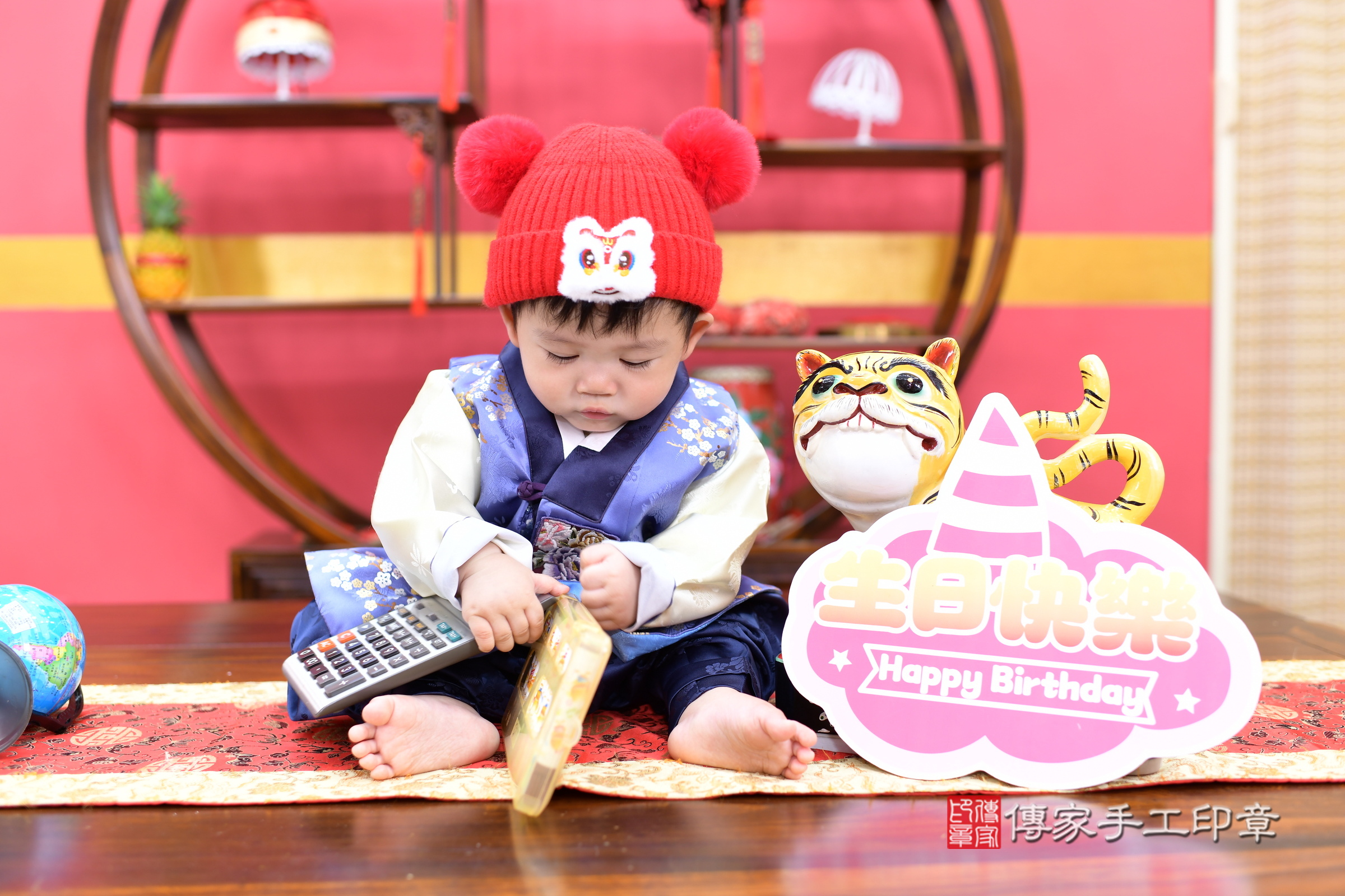 新北市永和區丞丞寶寶抓周推薦:傳家新北店抓周度脺中國風會場,嬰兒古禮抓周流程儀式吉祥話、抓周道具物品24種、拍照。抓周證書。2025.8.8,照片9 新北市永和區丞丞寶寶抓周推薦:傳家新北店抓周度脺中國風會場,嬰兒古禮抓周流程儀式吉祥話、抓周道具物品24種、拍照。抓周證書。2025.8.8,照片9