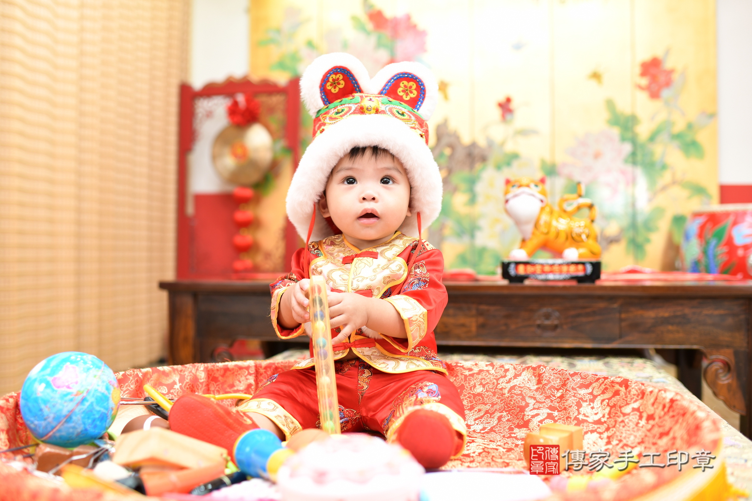 台北市大同區小鋒寶寶抓周推薦:傳家台北店抓周度脺中國風會場,嬰兒古禮抓周流程儀式吉祥話、抓周道具物品24種、拍照。抓周證書。2025.8.8,照片8 台北市大同區小鋒寶寶抓周推薦:傳家台北店抓周度脺中國風會場,嬰兒古禮抓周流程儀式吉祥話、抓周道具物品24種、拍照。抓周證書。2025.8.8,照片8