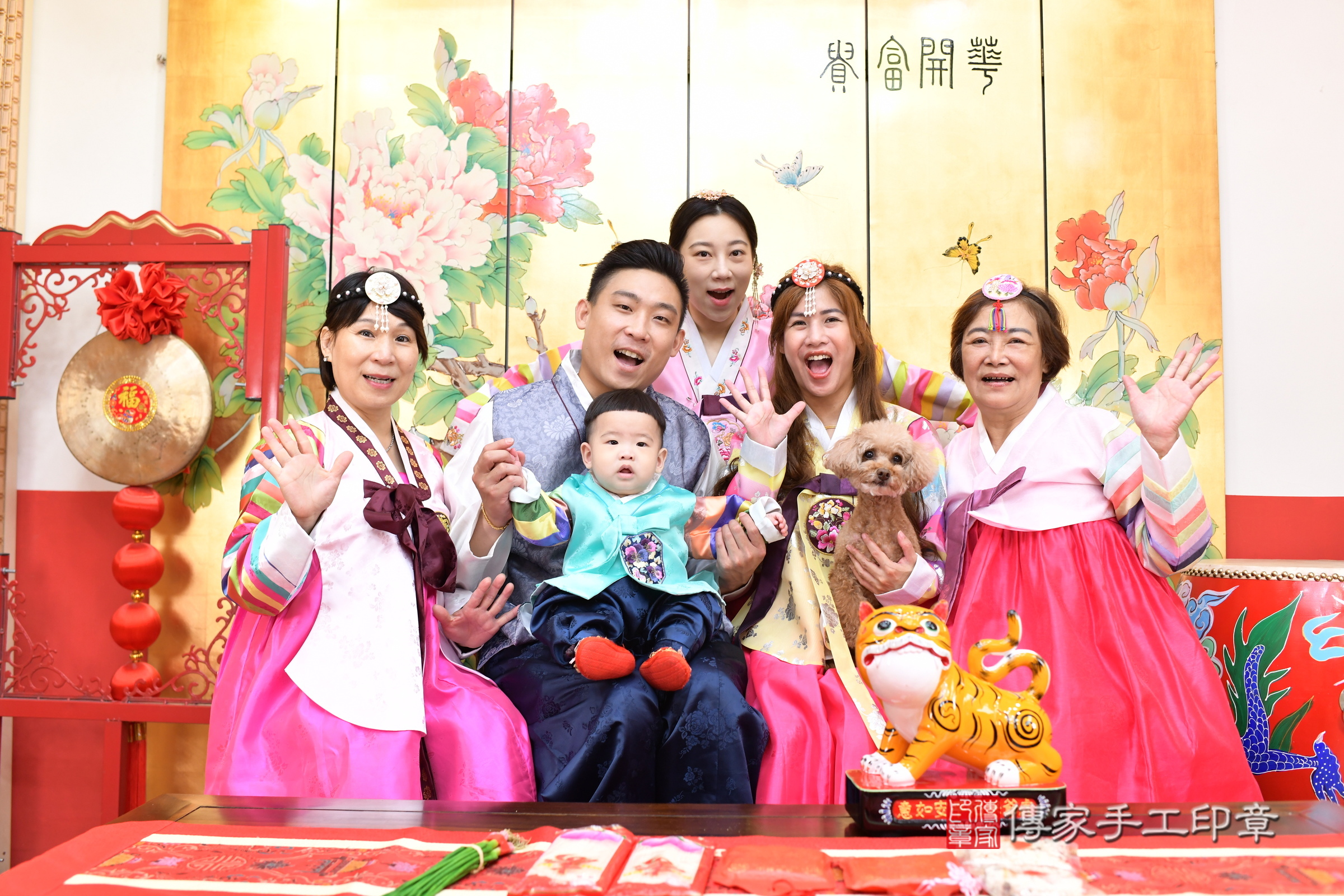 台北市大同區小震寶寶抓周推薦:傳家台北店抓周度脺中國風會場,嬰兒古禮抓周流程儀式吉祥話、抓周道具物品24種、拍照。抓周證書。2025.8.9,照片8 台北市大同區小震寶寶抓周推薦:傳家台北店抓周度脺中國風會場,嬰兒古禮抓周流程儀式吉祥話、抓周道具物品24種、拍照。抓周證書。2025.8.9,照片8