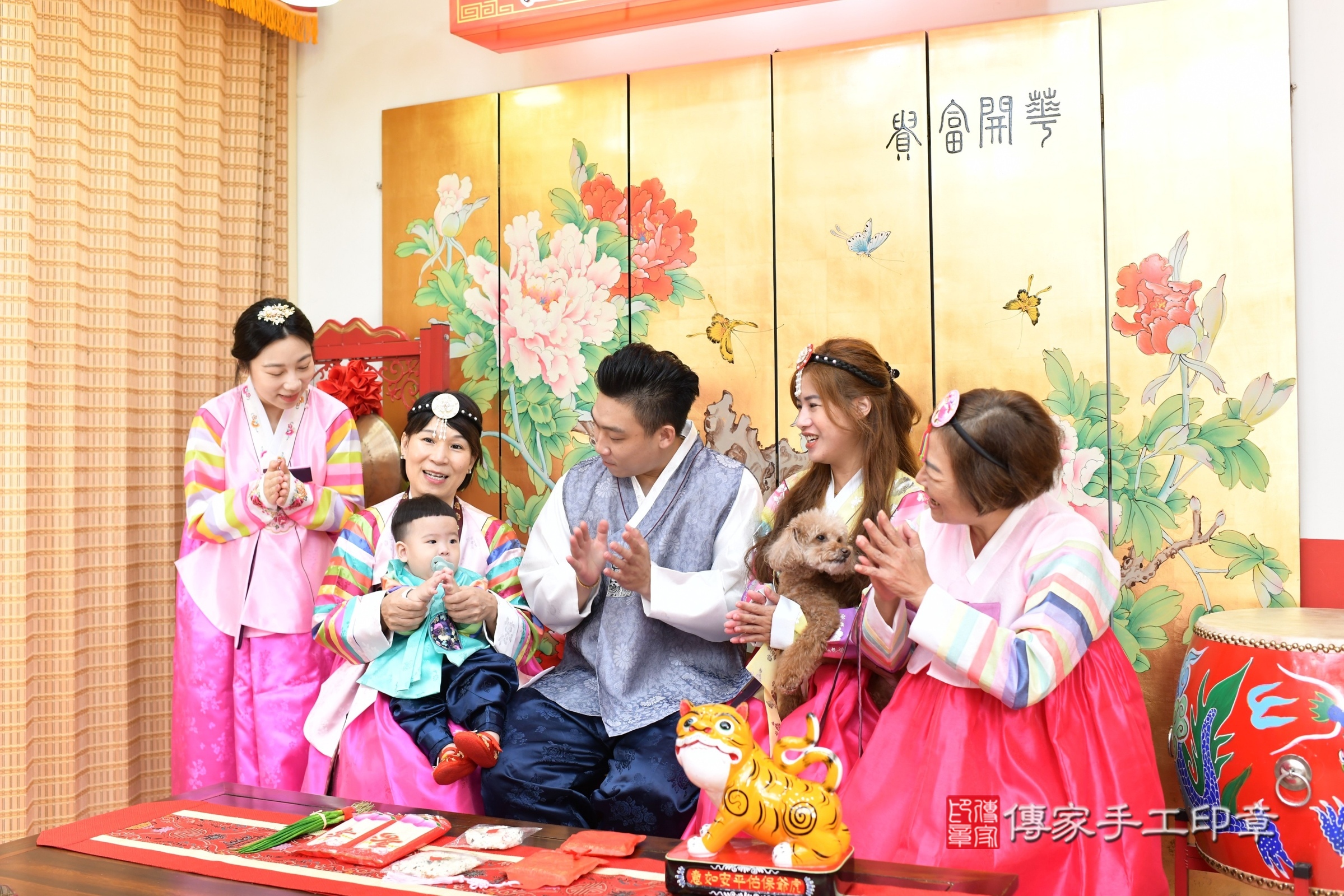 台北市大同區小震寶寶抓周推薦:傳家台北店抓周度脺中國風會場,嬰兒古禮抓周流程儀式吉祥話、抓周道具物品24種、拍照。抓周證書。2025.8.9,照片9 台北市大同區小震寶寶抓周推薦:傳家台北店抓周度脺中國風會場,嬰兒古禮抓周流程儀式吉祥話、抓周道具物品24種、拍照。抓周證書。2025.8.9,照片9