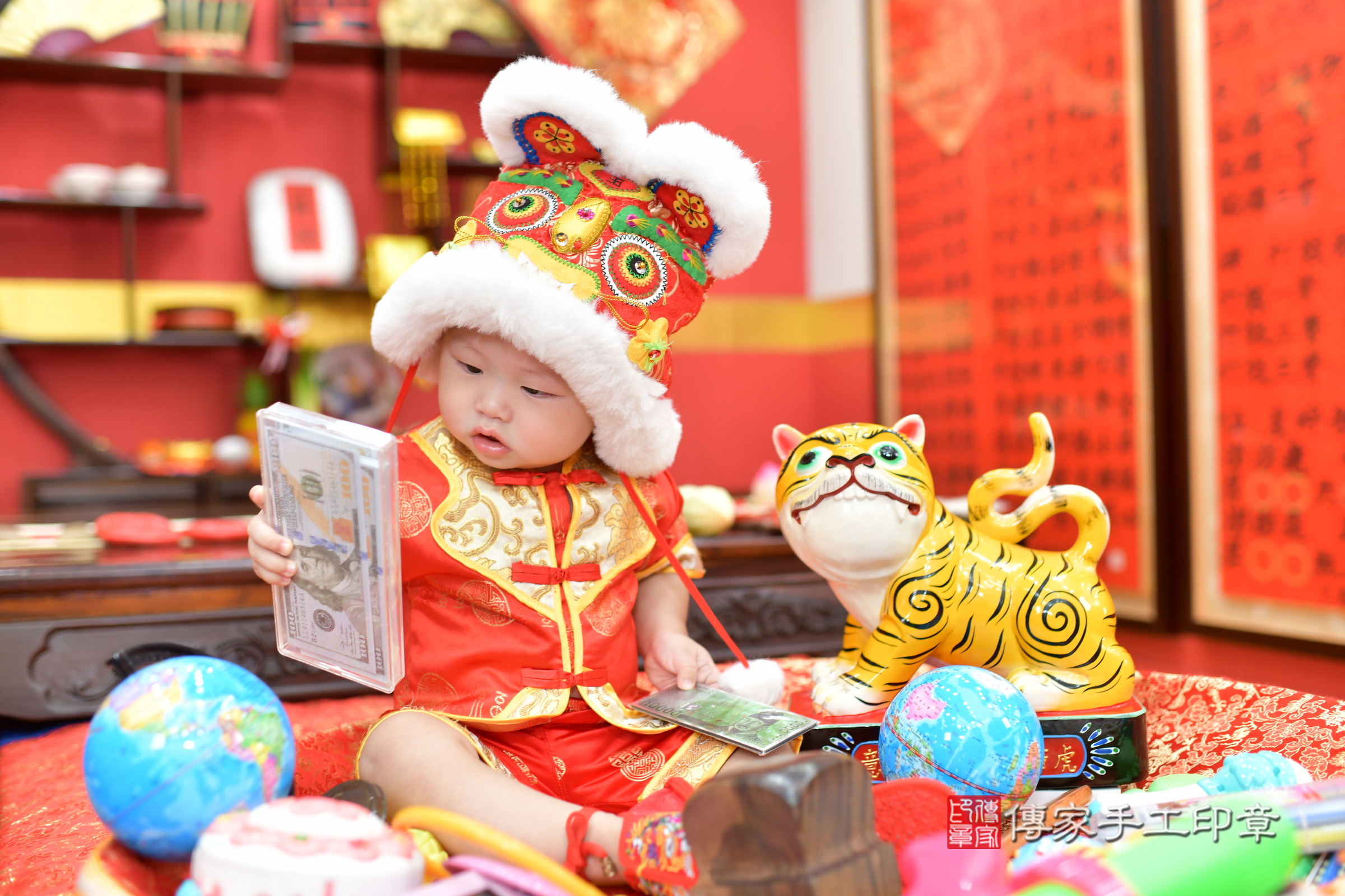 桃園市八德區小恩寶寶抓周推薦:傳家桃園店抓周度脺中國風會場,嬰兒古禮抓周流程儀式吉祥話、抓周道具物品24種、拍照。抓周證書。2025.8.18,照片9 桃園市八德區小恩寶寶抓周推薦:傳家桃園店抓周度脺中國風會場,嬰兒古禮抓周流程儀式吉祥話、抓周道具物品24種、拍照。抓周證書。2025.8.18,照片9