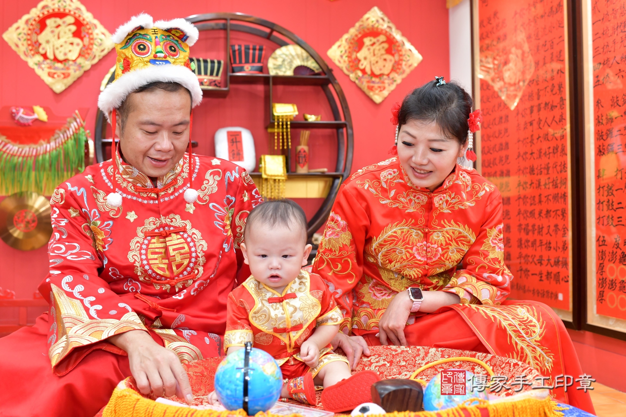 桃園市八德區小恩寶寶抓周推薦:傳家桃園店抓周度脺中國風會場,嬰兒古禮抓周流程儀式吉祥話、抓周道具物品24種、拍照。抓周證書。2025.8.18,照片6 桃園市八德區小恩寶寶抓周推薦:傳家桃園店抓周度脺中國風會場,嬰兒古禮抓周流程儀式吉祥話、抓周道具物品24種、拍照。抓周證書。2025.8.18,照片6