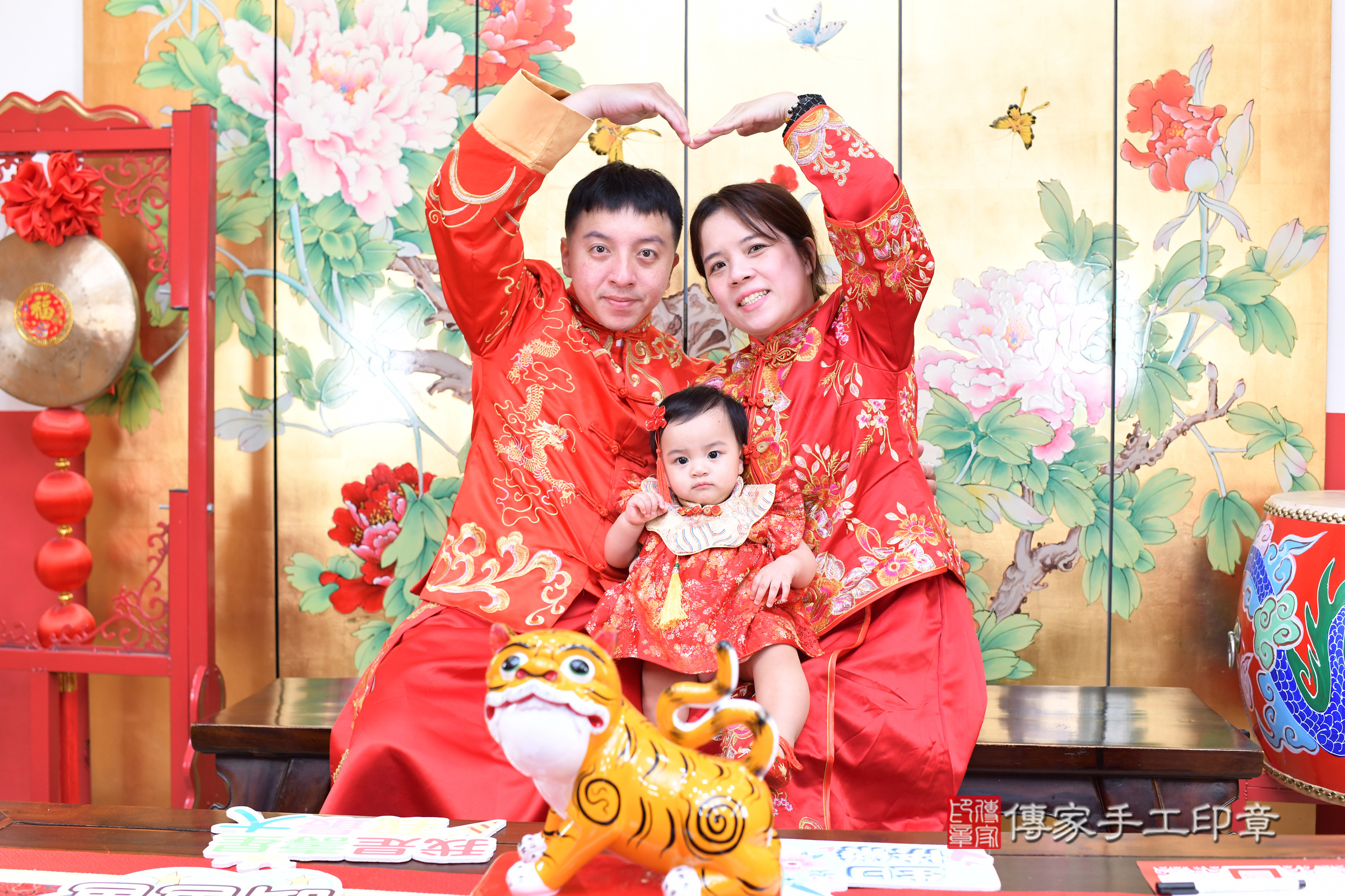 台北市大同區希希寶寶抓周推薦:傳家台北店抓周度脺中國風會場,嬰兒古禮抓周流程儀式吉祥話、抓周道具物品24種、拍照。抓周證書。2025.8.7,照片3 台北市大同區希希寶寶抓周推薦:傳家台北店抓周度脺中國風會場,嬰兒古禮抓周流程儀式吉祥話、抓周道具物品24種、拍照。抓周證書。2025.8.7,照片3