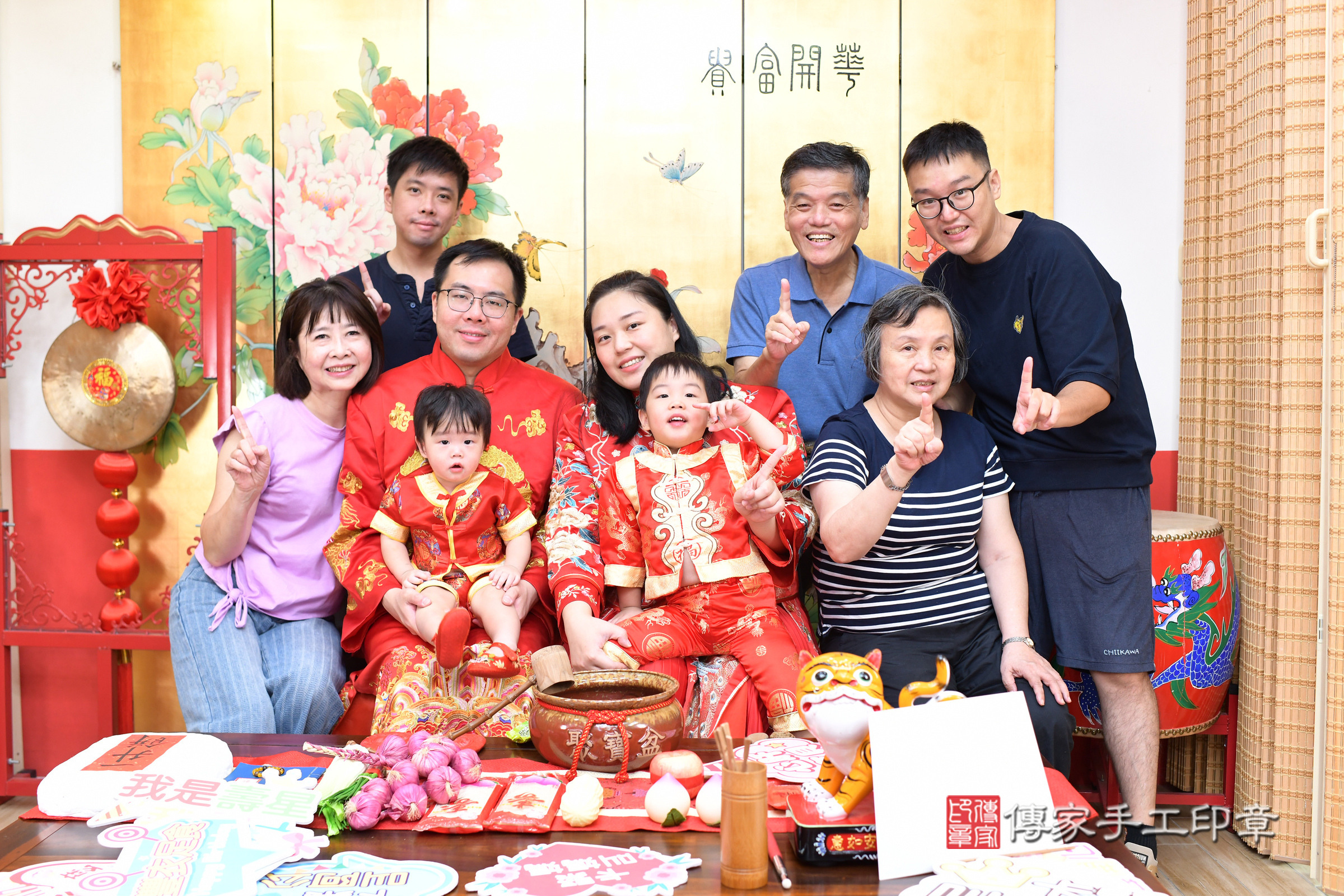 台北市大同區宸宸寶寶抓周推薦:傳家台北店抓周度脺中國風會場,嬰兒古禮抓周流程儀式吉祥話、抓周道具物品24種、拍照。抓周證書。2025.8.10,照片22 台北市大同區宸宸寶寶抓周推薦:傳家台北店抓周度脺中國風會場,嬰兒古禮抓周流程儀式吉祥話、抓周道具物品24種、拍照。抓周證書。2025.8.10,照片22