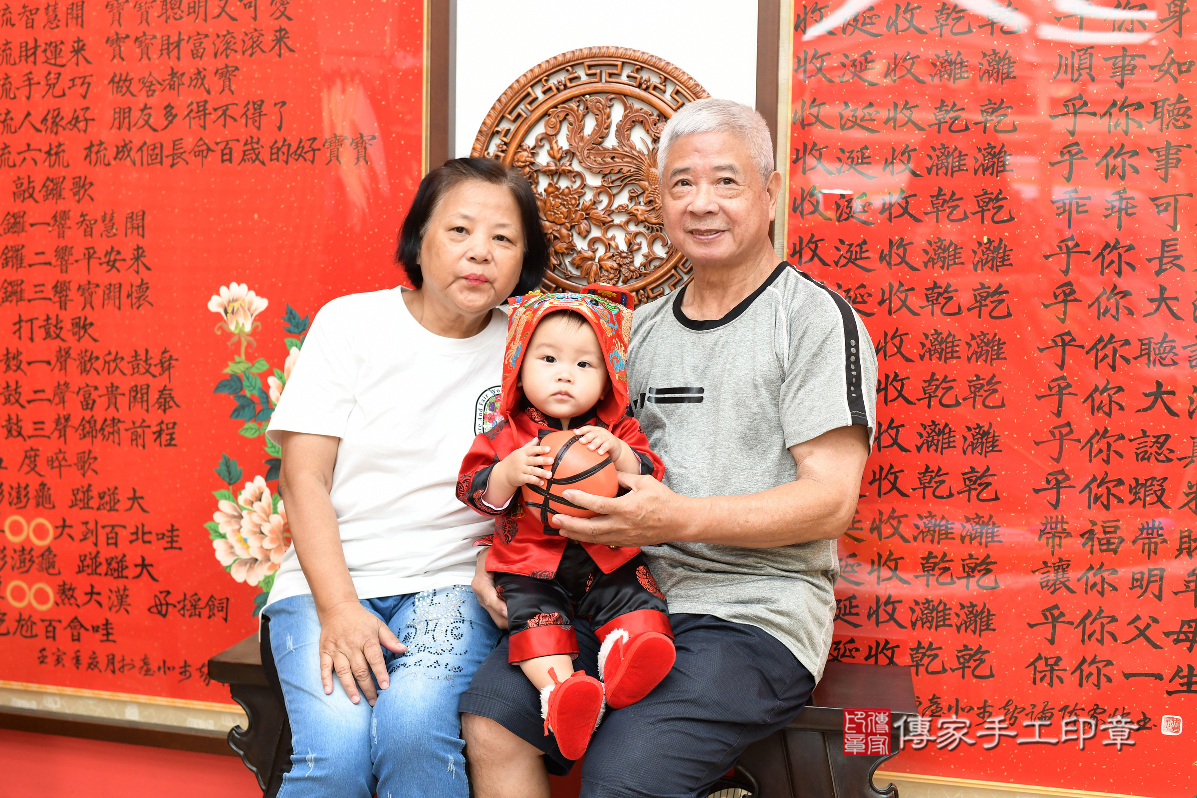 台北市大同區佑佑寶寶抓周推薦:傳家台北店抓周度脺中國風會場,嬰兒古禮抓周流程儀式吉祥話、抓周道具物品24種、拍照。抓周證書。2025.8.12,照片10 台北市大同區佑佑寶寶抓周推薦:傳家台北店抓周度脺中國風會場,嬰兒古禮抓周流程儀式吉祥話、抓周道具物品24種、拍照。抓周證書。2025.8.12,照片10