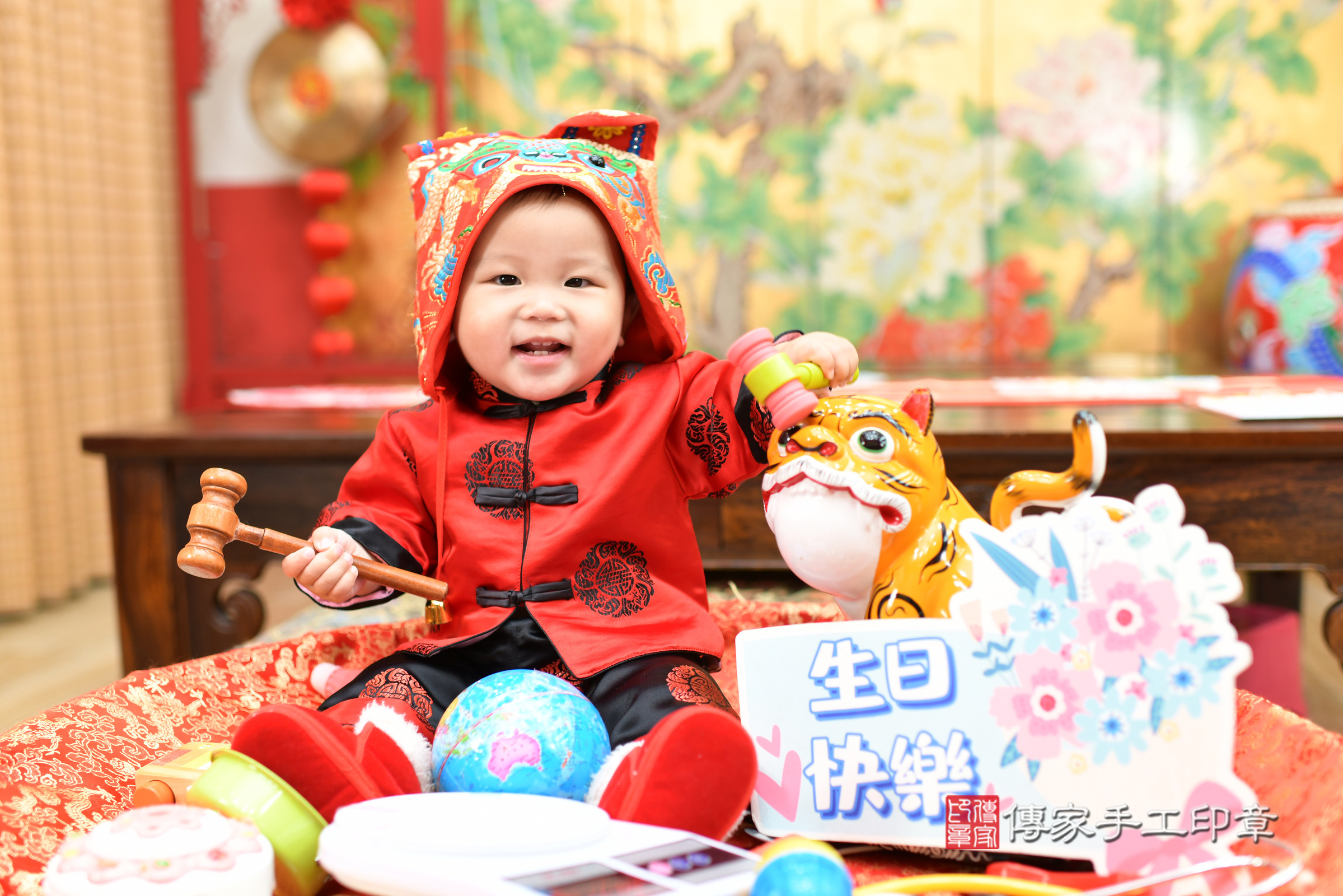 台北市大同區佑佑寶寶抓周推薦：傳家台北店抓周度脺中國風會場，嬰兒古禮抓周流程儀式吉祥話、抓周道具物品24種、拍照。抓周證書。2025.8.12，照片1