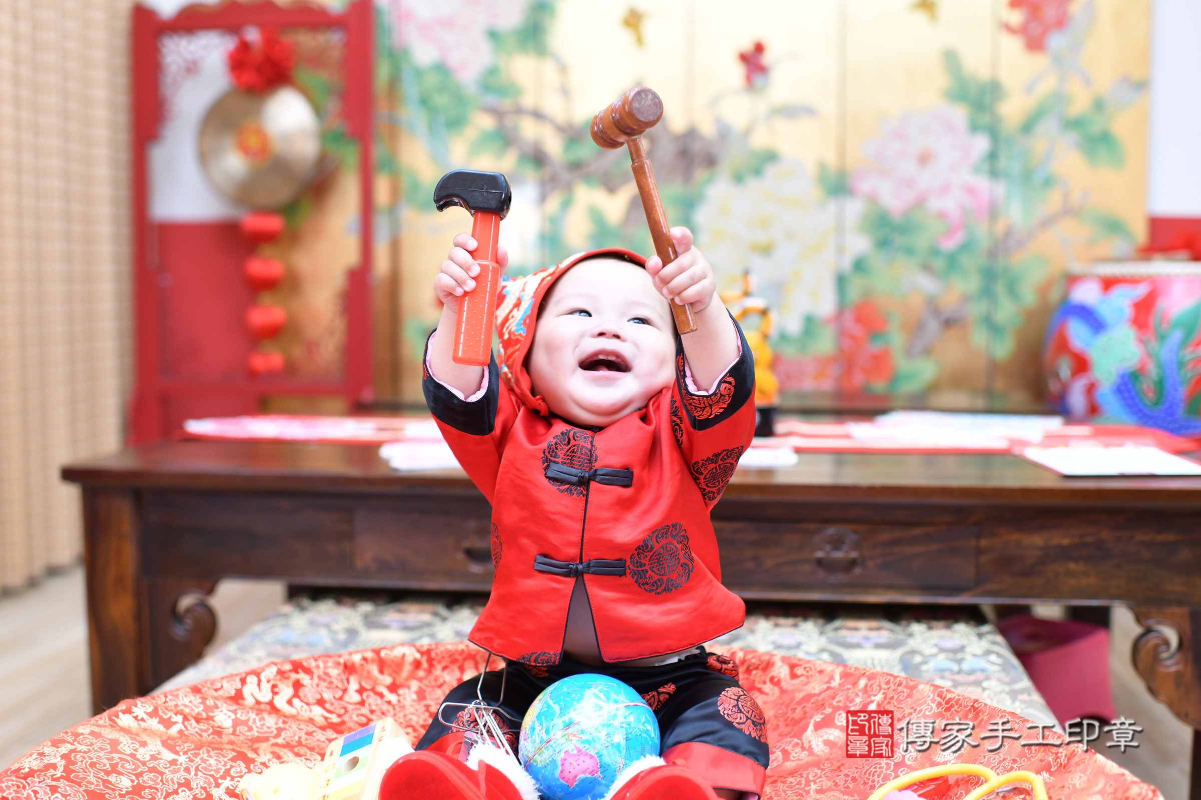 台北市大同區佑佑寶寶抓周推薦:傳家台北店抓周度脺中國風會場,嬰兒古禮抓周流程儀式吉祥話、抓周道具物品24種、拍照。抓周證書。2025.8.12,照片9 台北市大同區佑佑寶寶抓周推薦:傳家台北店抓周度脺中國風會場,嬰兒古禮抓周流程儀式吉祥話、抓周道具物品24種、拍照。抓周證書。2025.8.12,照片9