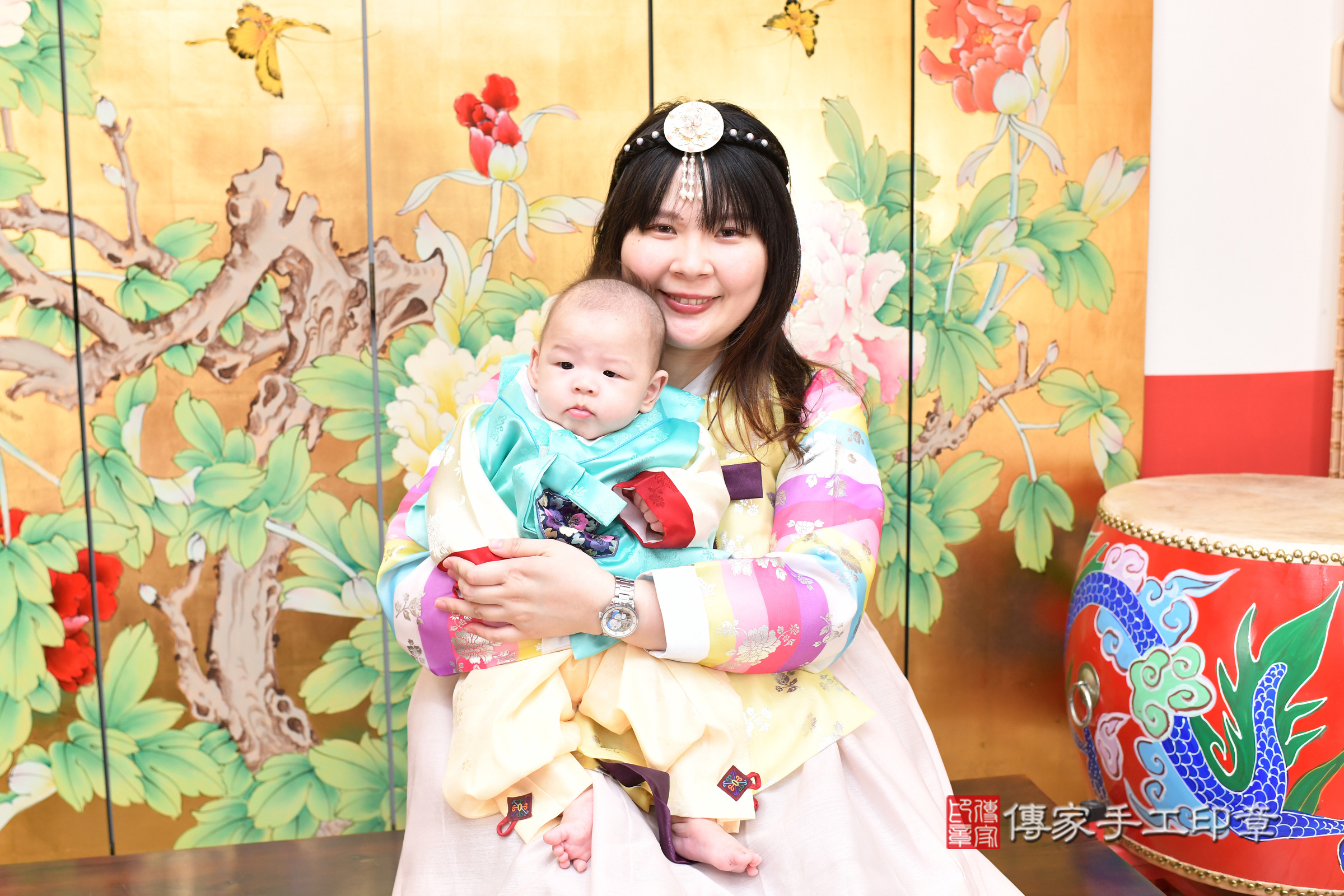 台北市大同區彤彤寶寶收涎推薦:傳家台北店收涎中國風會場,嬰兒古禮收涎收口水流程儀式、收涎吉祥話、收涎餅乾、收涎拍照。收涎證書。2025.8.17,照片6 台北市大同區彤彤寶寶收涎推薦:傳家台北店收涎中國風會場,嬰兒古禮收涎收口水流程儀式、收涎吉祥話、收涎餅乾、收涎拍照。收涎證書。2025.8.17,照片6