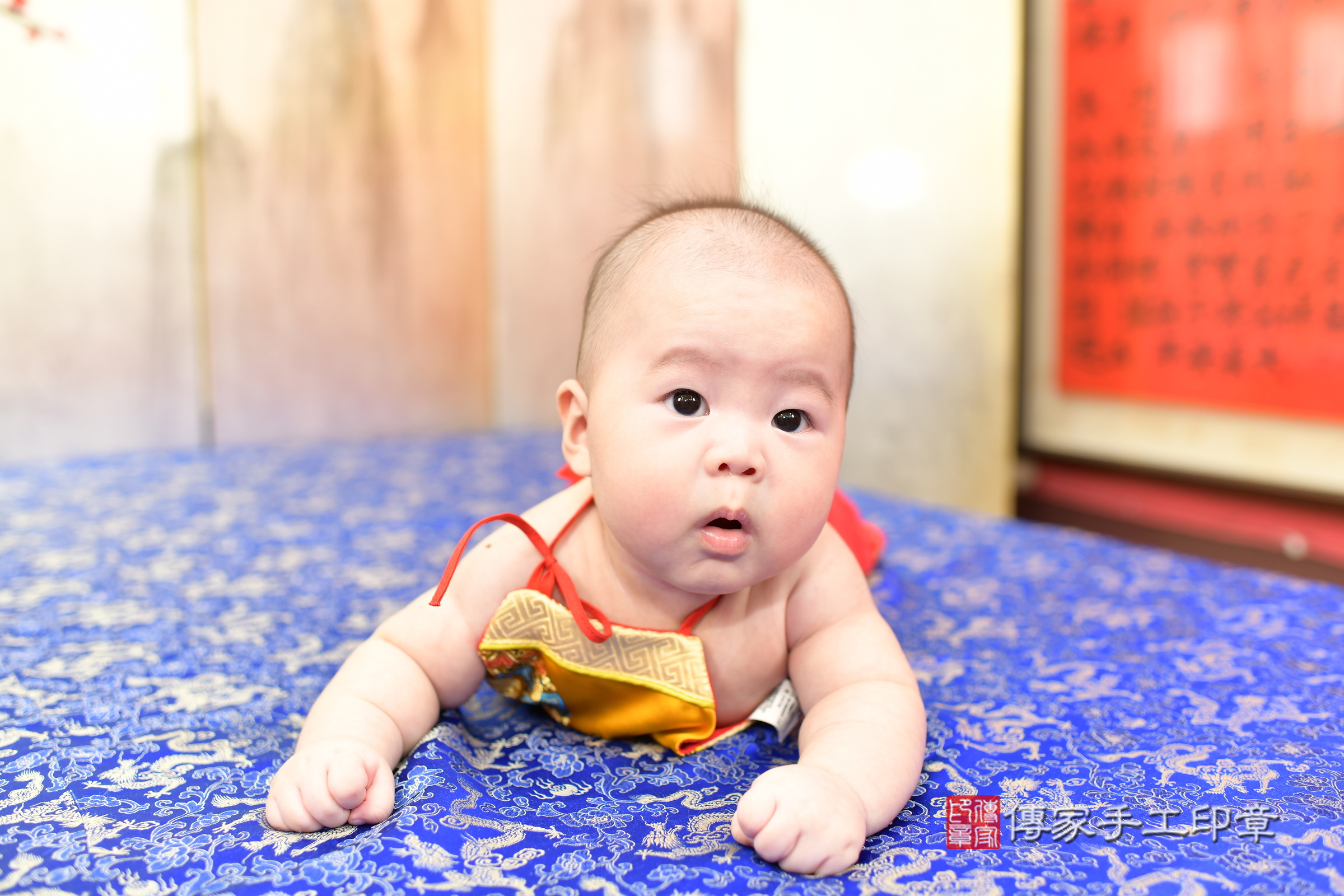 新北市永和區叡叡寶寶收涎推薦:傳家新北店收涎中國風會場,嬰兒古禮收涎收口水流程儀式、收涎吉祥話、收涎餅乾、收涎拍照。收涎證書。2025.8.27,照片2 新北市永和區叡叡寶寶收涎推薦:傳家新北店收涎中國風會場,嬰兒古禮收涎收口水流程儀式、收涎吉祥話、收涎餅乾、收涎拍照。收涎證書。2025.8.27,照片2