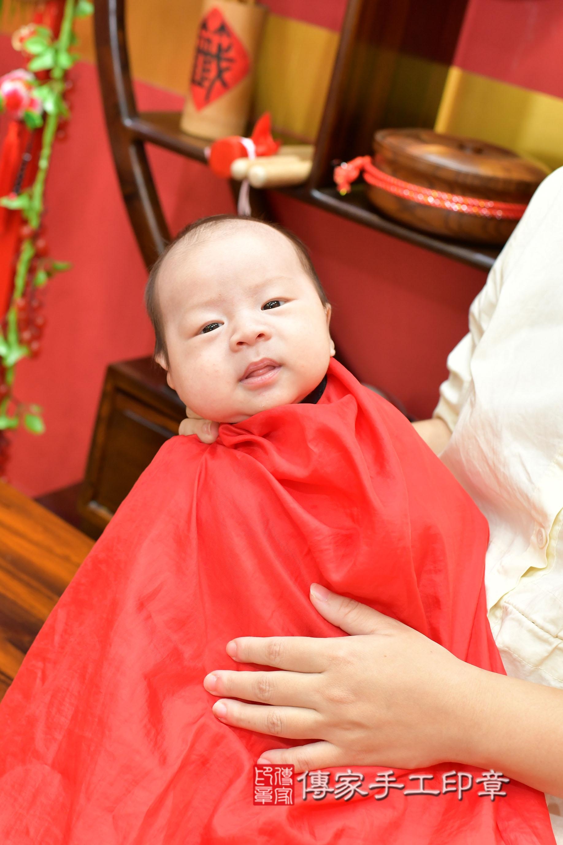 傳家手工印章桃園店、抓周、度脺、美式風會場、傳家嬰兒古禮、吉祥話、抓周道具物品24種、拍照。抓周證書。寶寶抓周、滿周歲、生日快樂、祝福 傳家手工印章桃園店、抓周、度脺、美式風會場、傳家嬰兒古禮、吉祥話、抓周道具物品24種、拍照。抓周證書。寶寶抓周、滿周歲、生日快樂、祝福