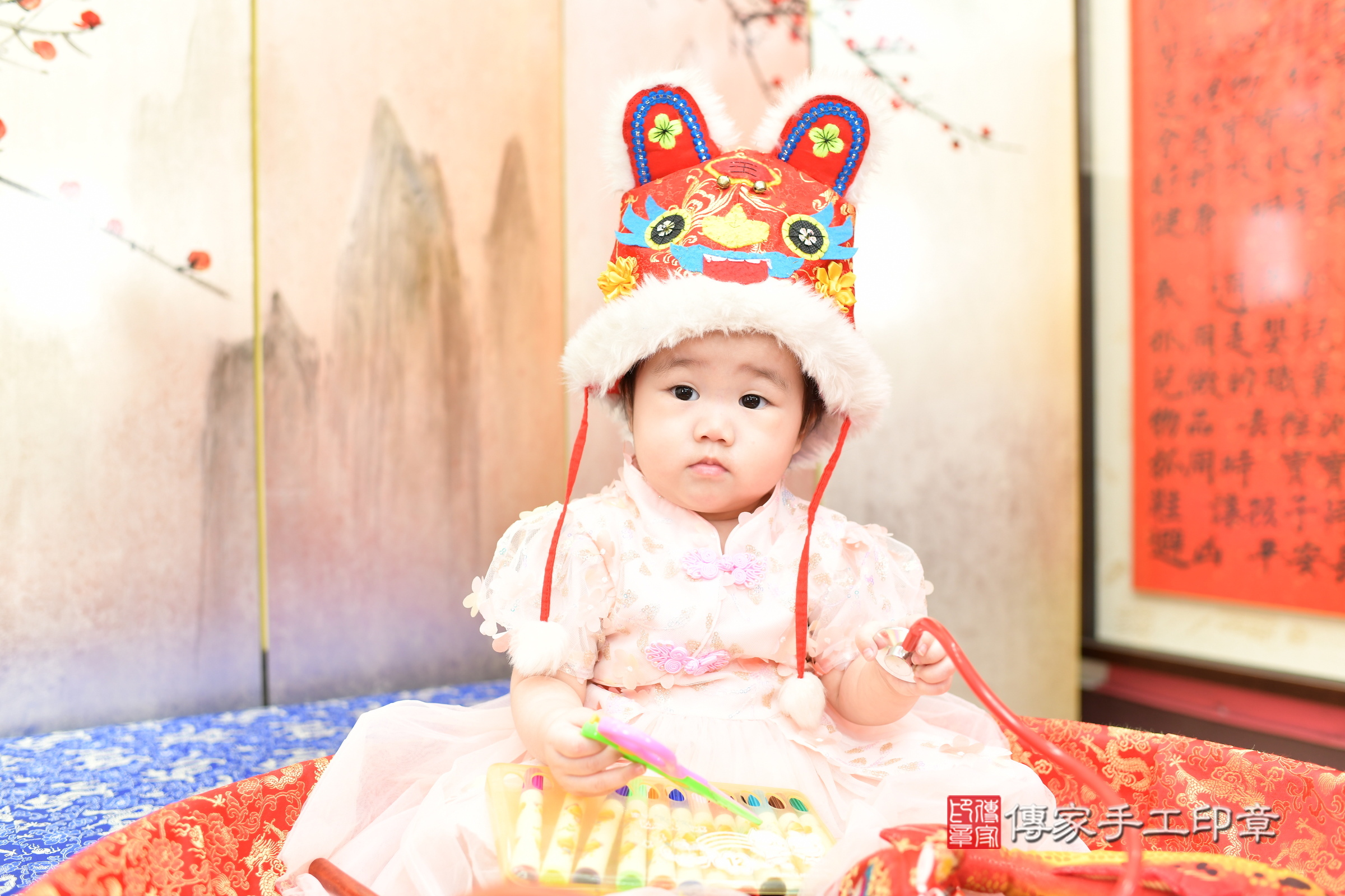 新北市永和區晞晞寶寶抓周推薦:傳家新北店抓周度脺中國風會場,嬰兒古禮抓周流程儀式吉祥話、抓周道具物品24種、拍照。抓周證書。2025.9.10,照片9 新北市永和區晞晞寶寶抓周推薦:傳家新北店抓周度脺中國風會場,嬰兒古禮抓周流程儀式吉祥話、抓周道具物品24種、拍照。抓周證書。2025.9.10,照片9