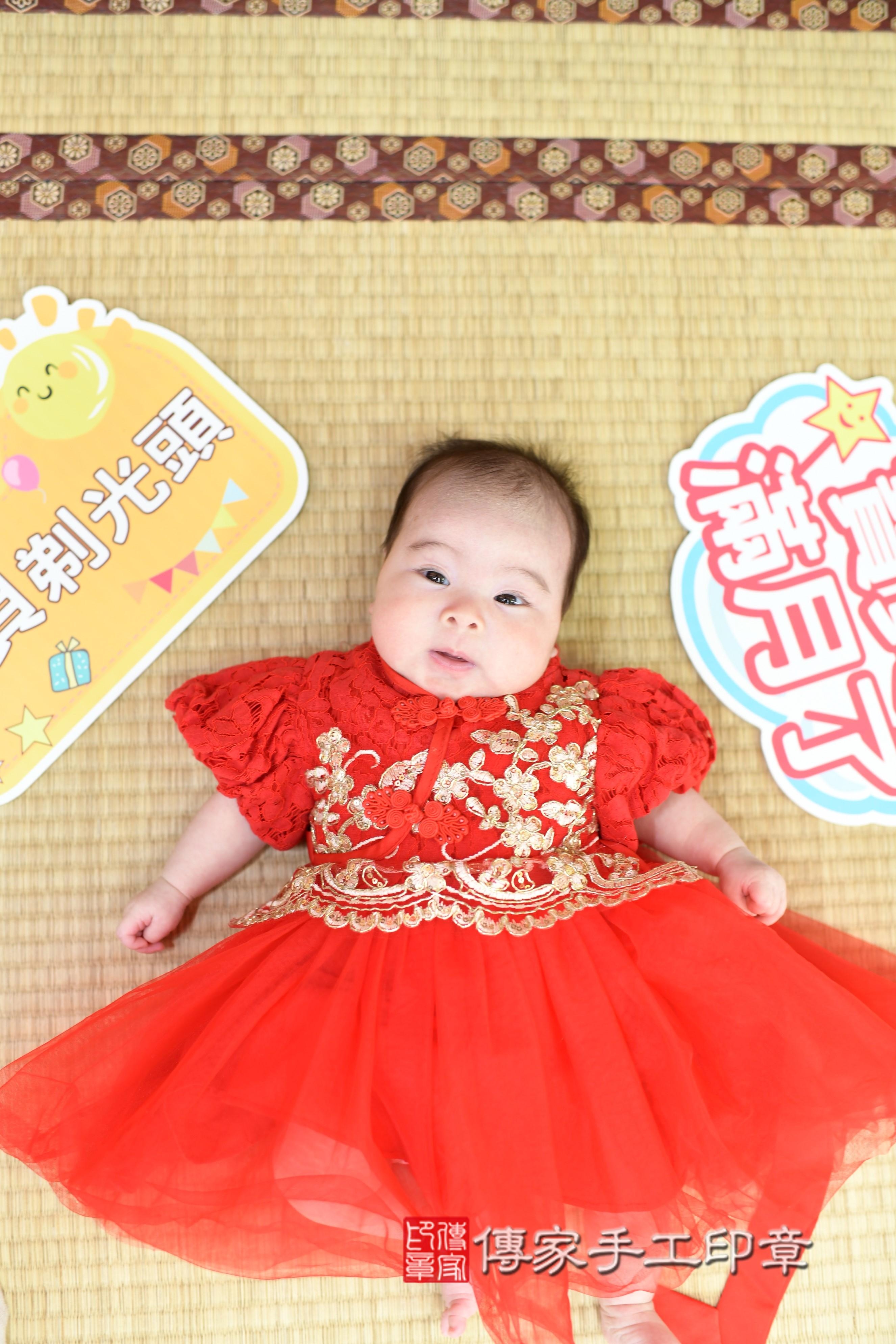 傳家手工印章台南店、剃頭、中國風會場、傳家嬰兒古禮、吉祥話、抓周道具物品24種、拍照。抓周證書。寶寶抓周、滿周歲、生日快樂、祝福