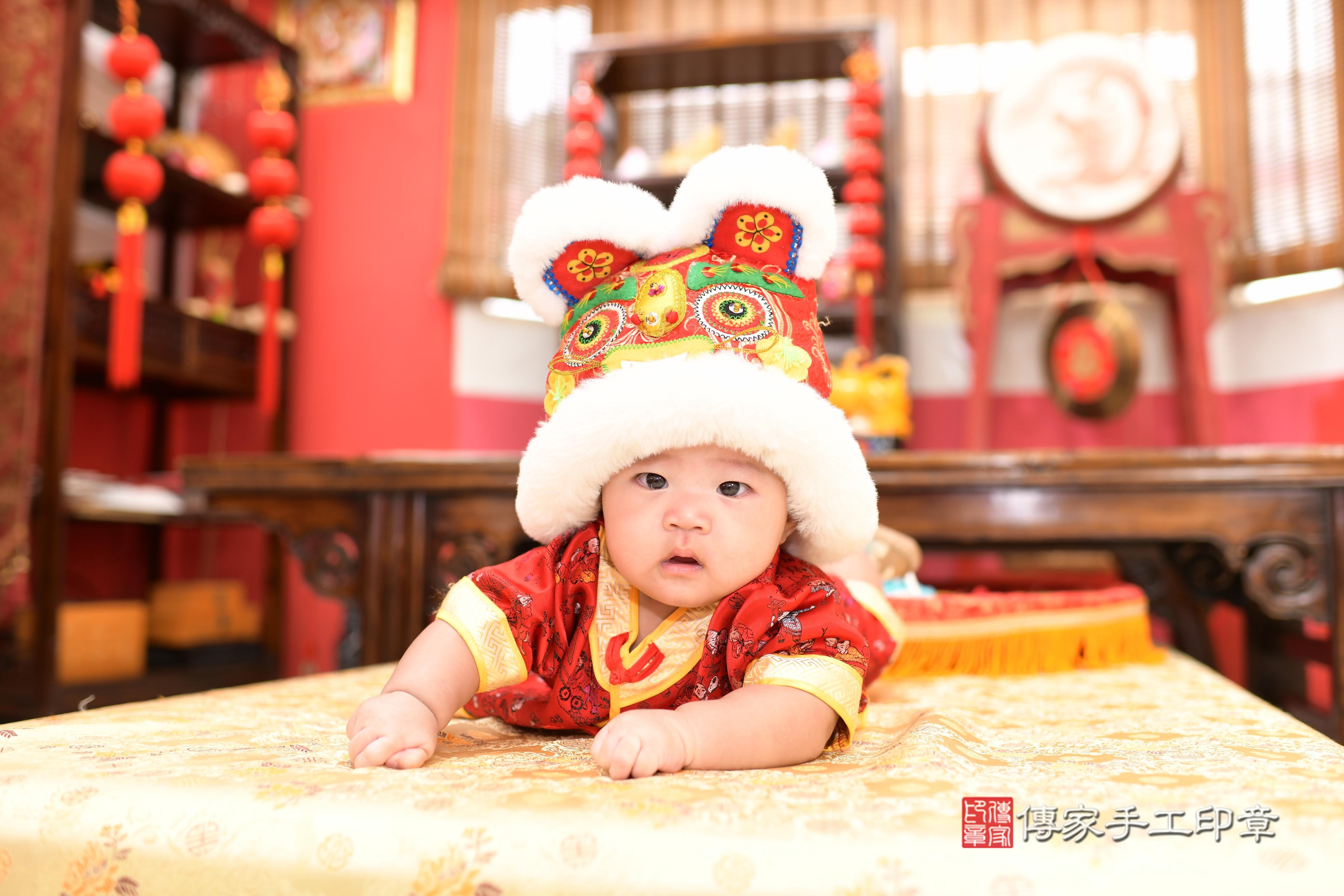 傳家手工印章高雄店、抓周、度脺、中國風會場、傳家嬰兒古禮、吉祥話、抓周道具物品24種、拍照。抓周證書。寶寶抓周、滿周歲、生日快樂、祝福 傳家手工印章高雄店、抓周、度脺、中國風會場、傳家嬰兒古禮、吉祥話、抓周道具物品24種、拍照。抓周證書。寶寶抓周、滿周歲、生日快樂、祝福