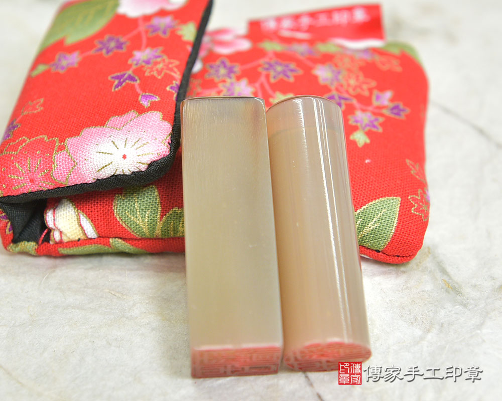 堅毅不拔的精神!赤牛角臍帶印章(傳家印章桃園店114.11.20) 堅毅不拔的精神!赤牛角臍帶印章(傳家印章桃園店114.11.20)